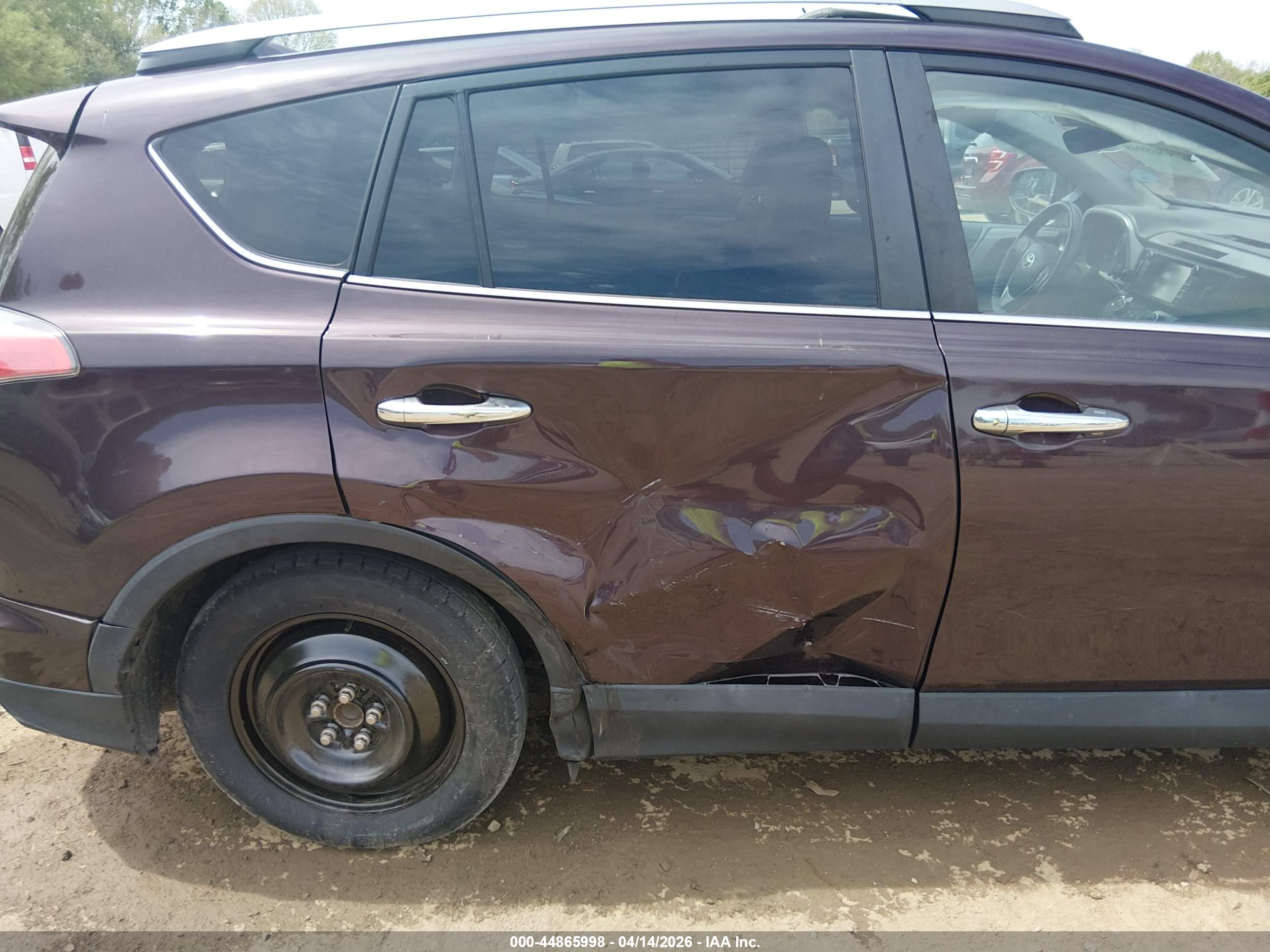 TOYOTA RAV4 image 6