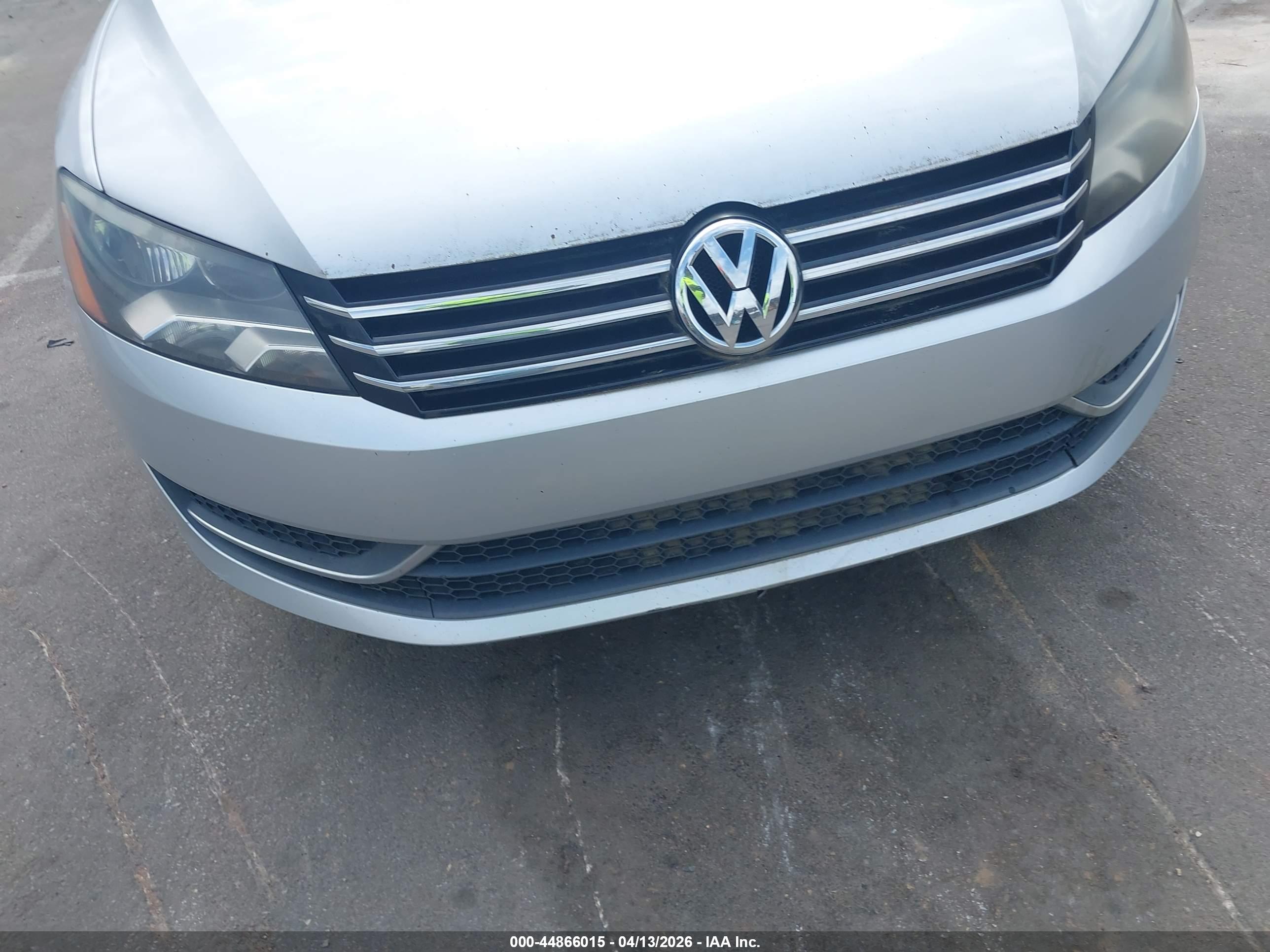 VOLKSWAGEN PASSAT image 6