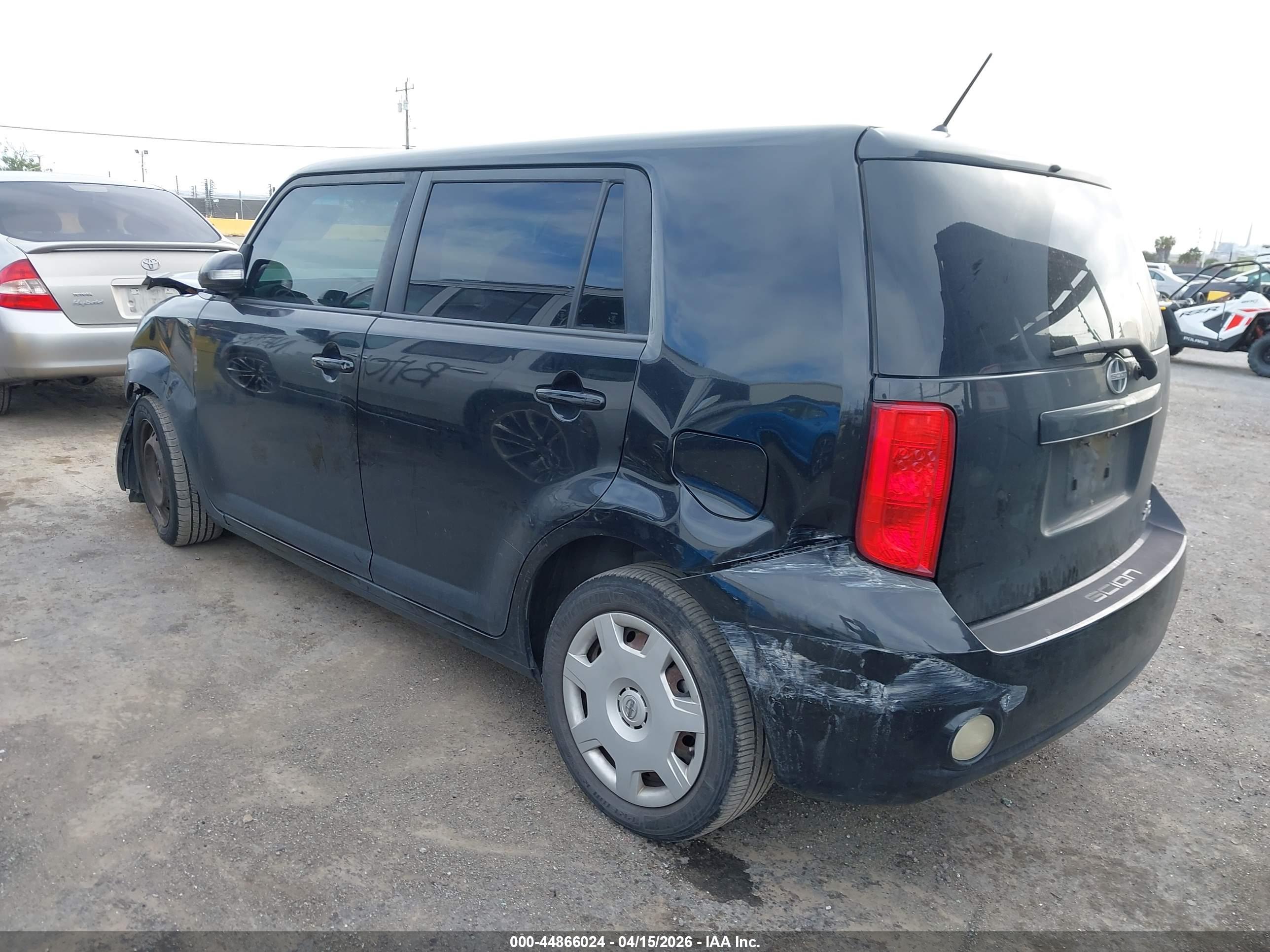 SCION XB image 3
