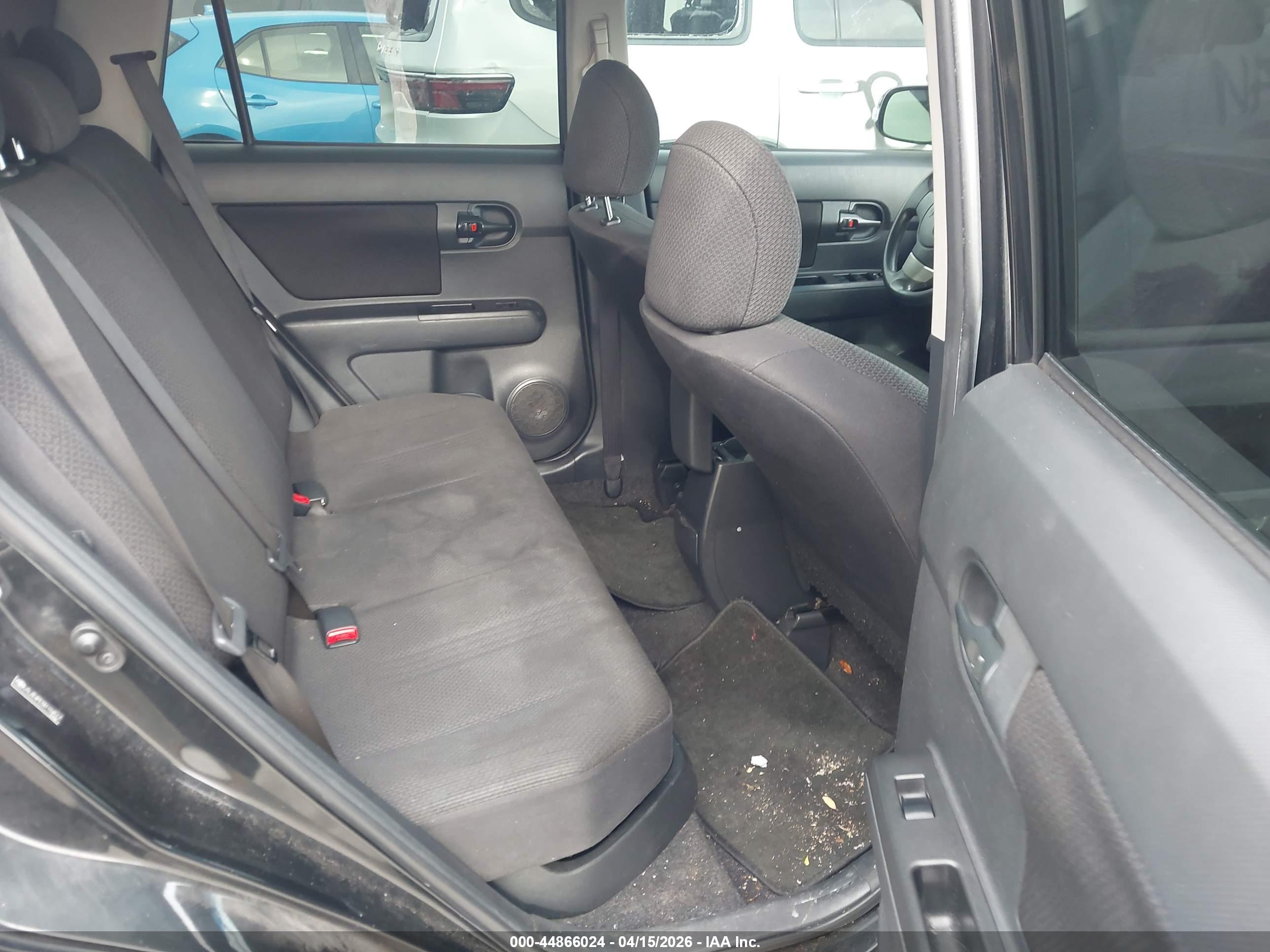 SCION XB image 8