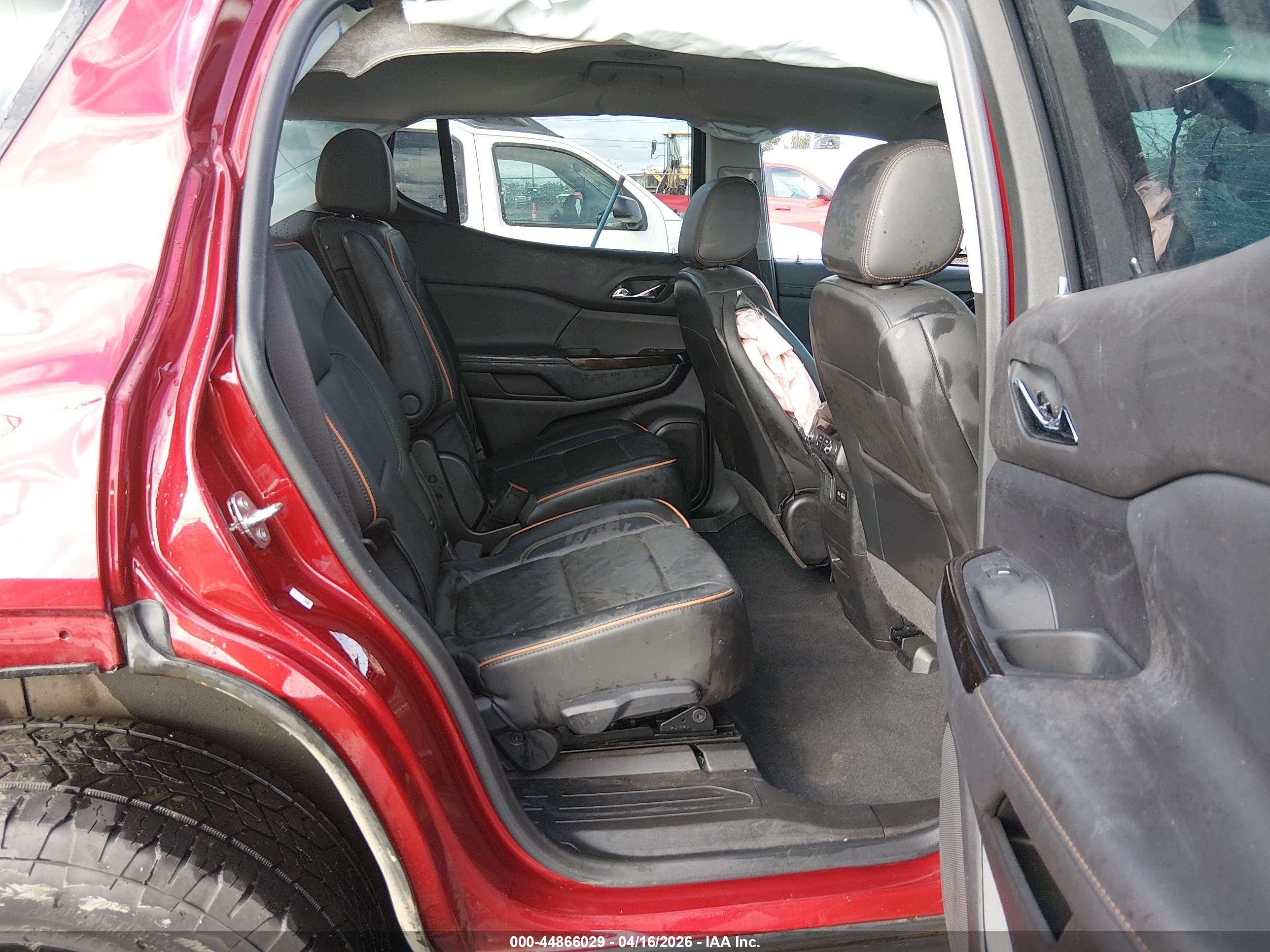 GMC ACADIA image 8