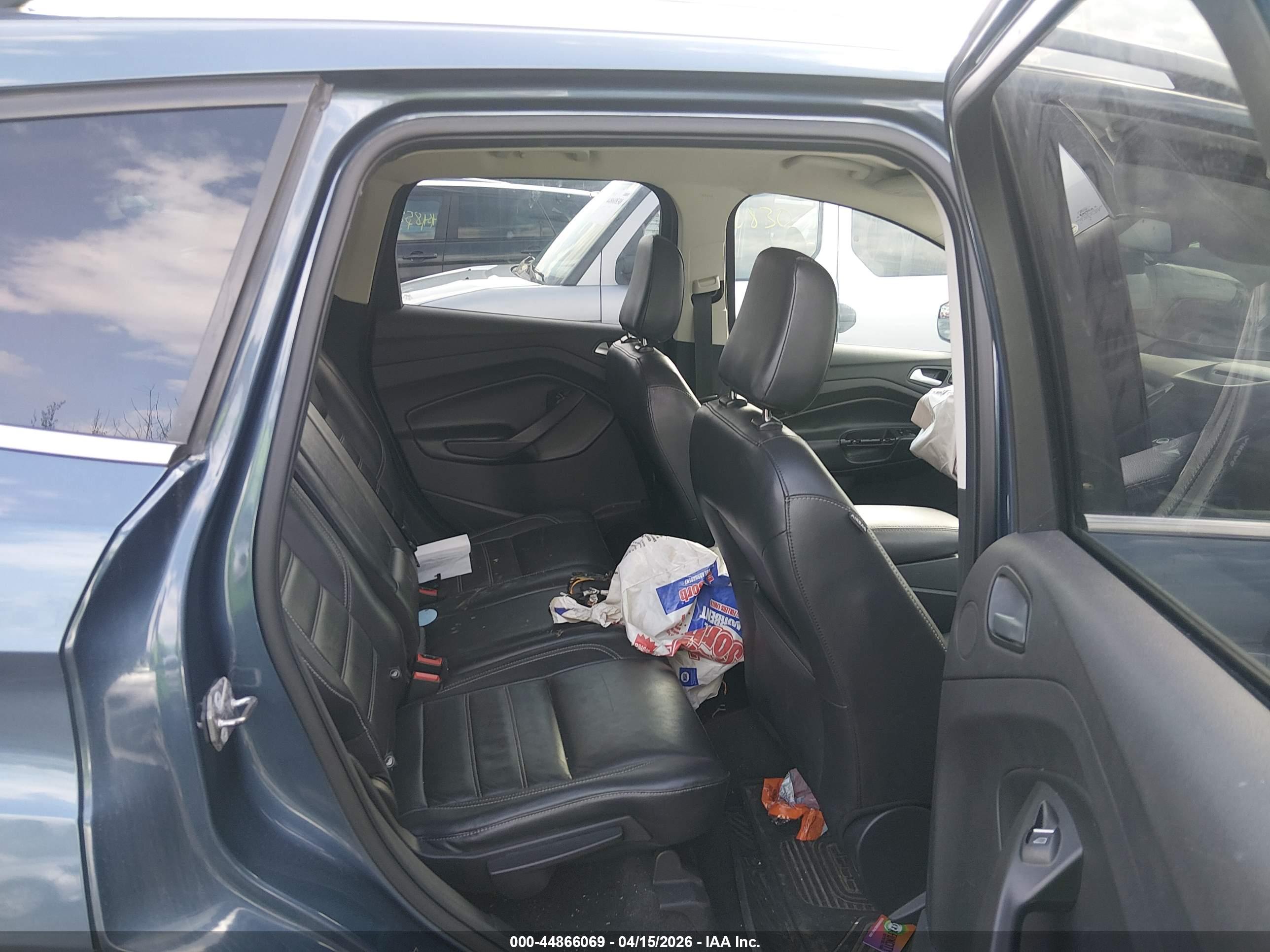 FORD ESCAPE image 8
