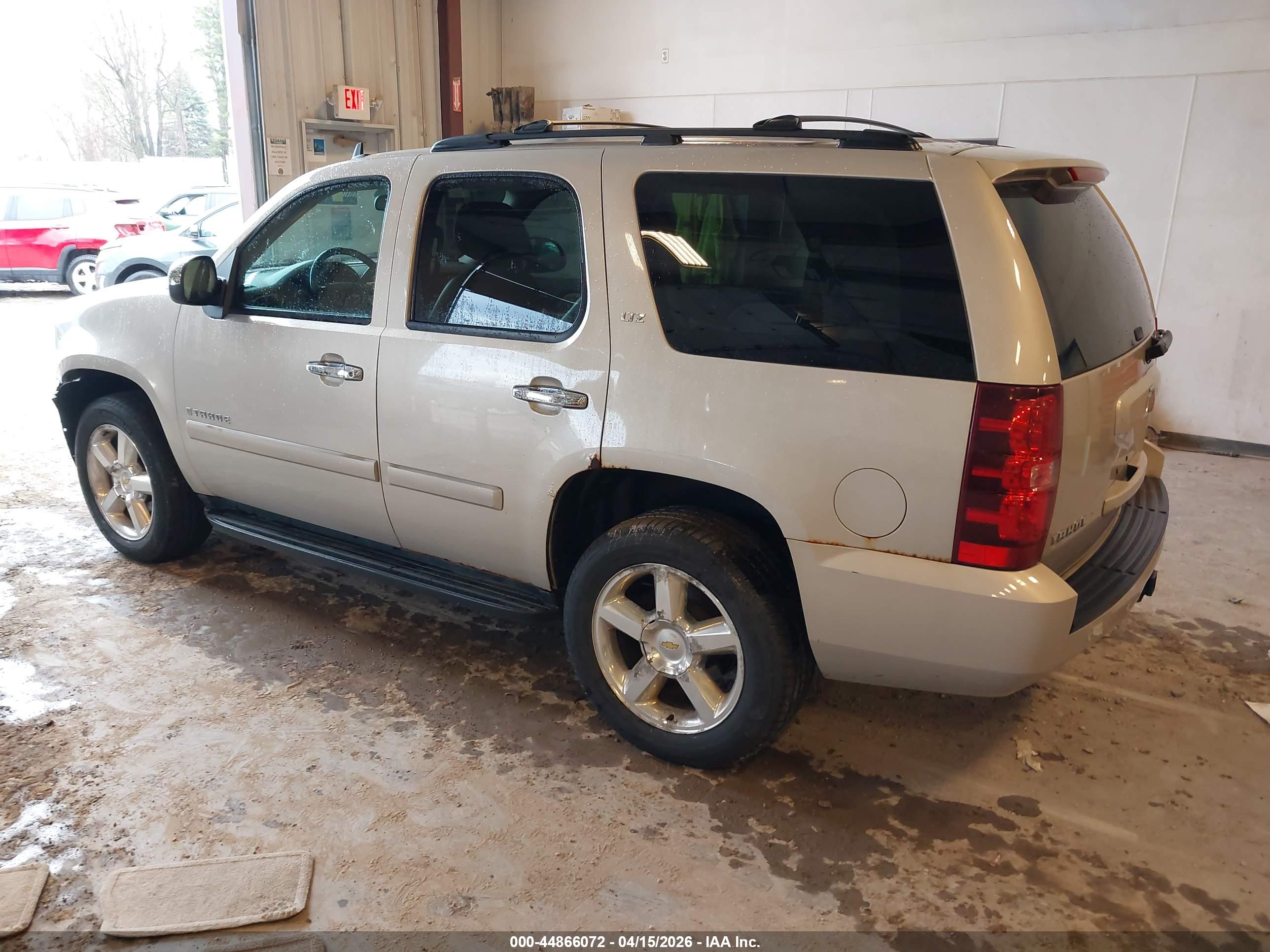 CHEVROLET TAHOE image 3