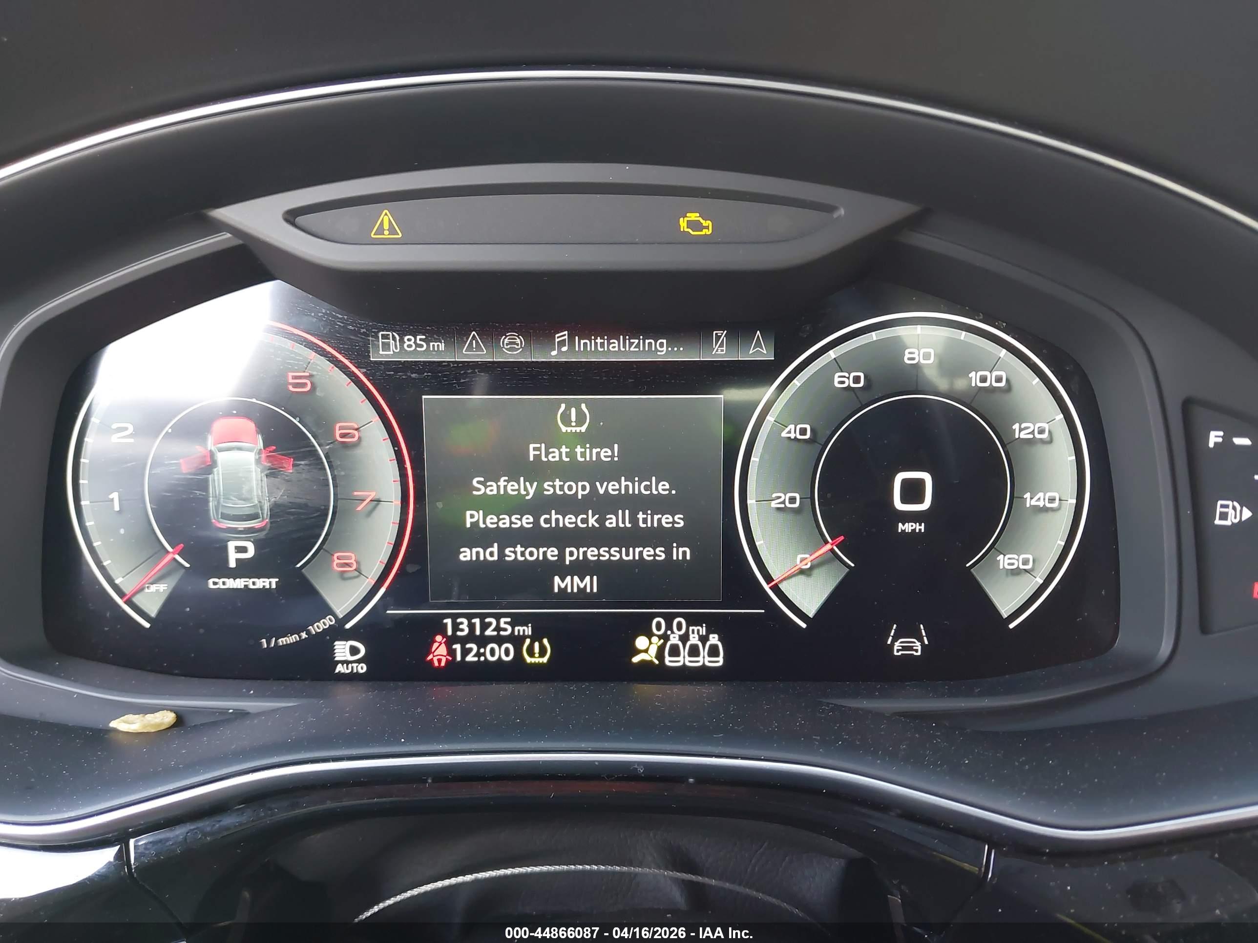 AUDI Q8 image 7