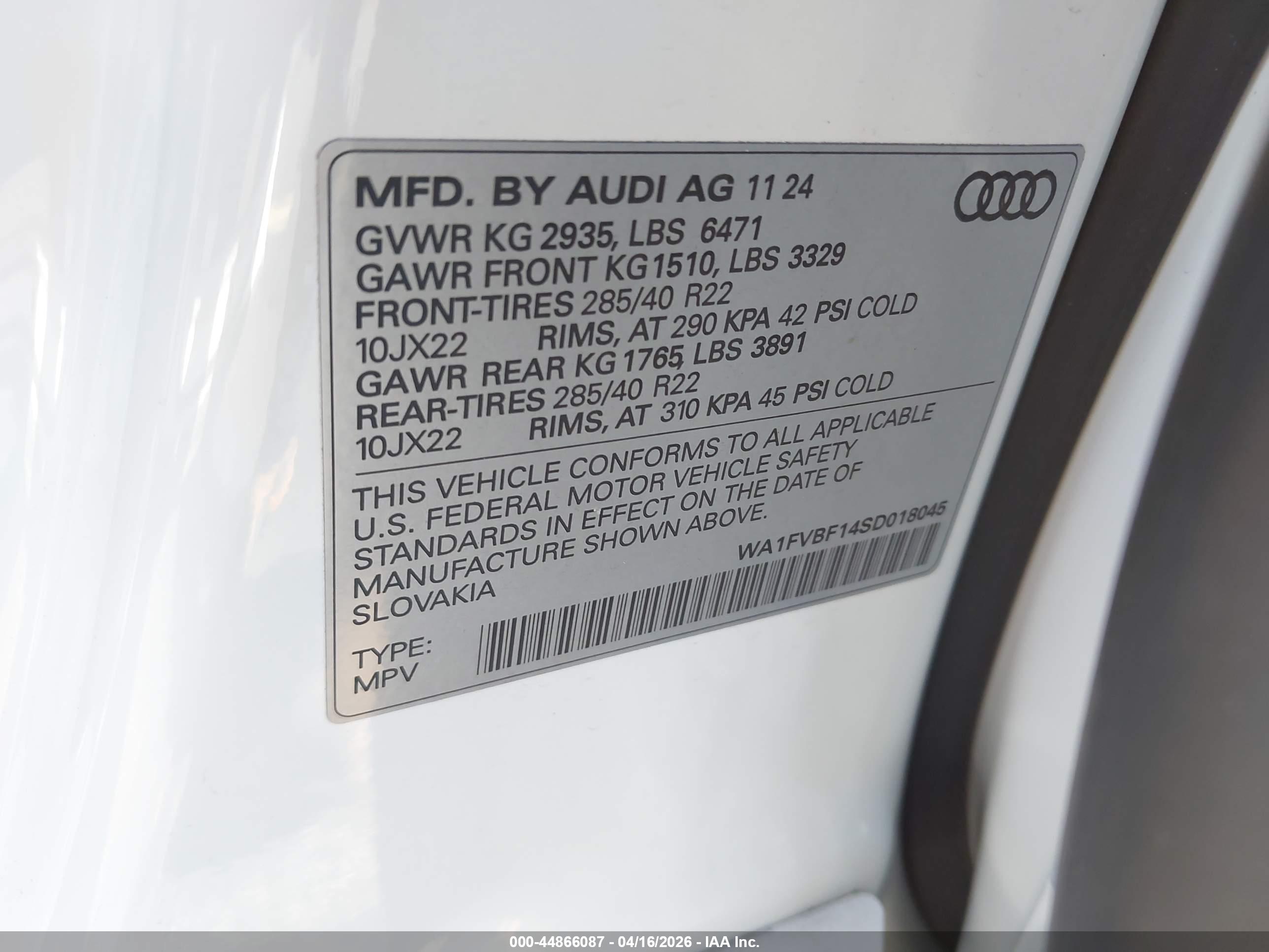 AUDI Q8 image 9