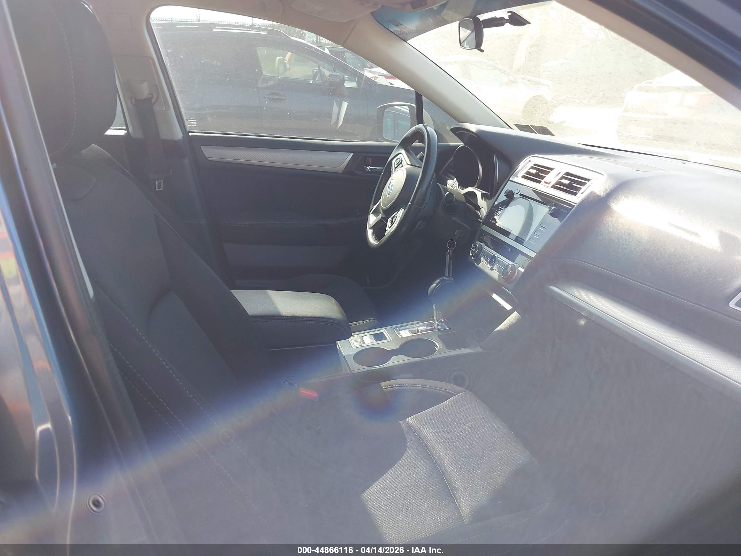 SUBARU LEGACY image 5