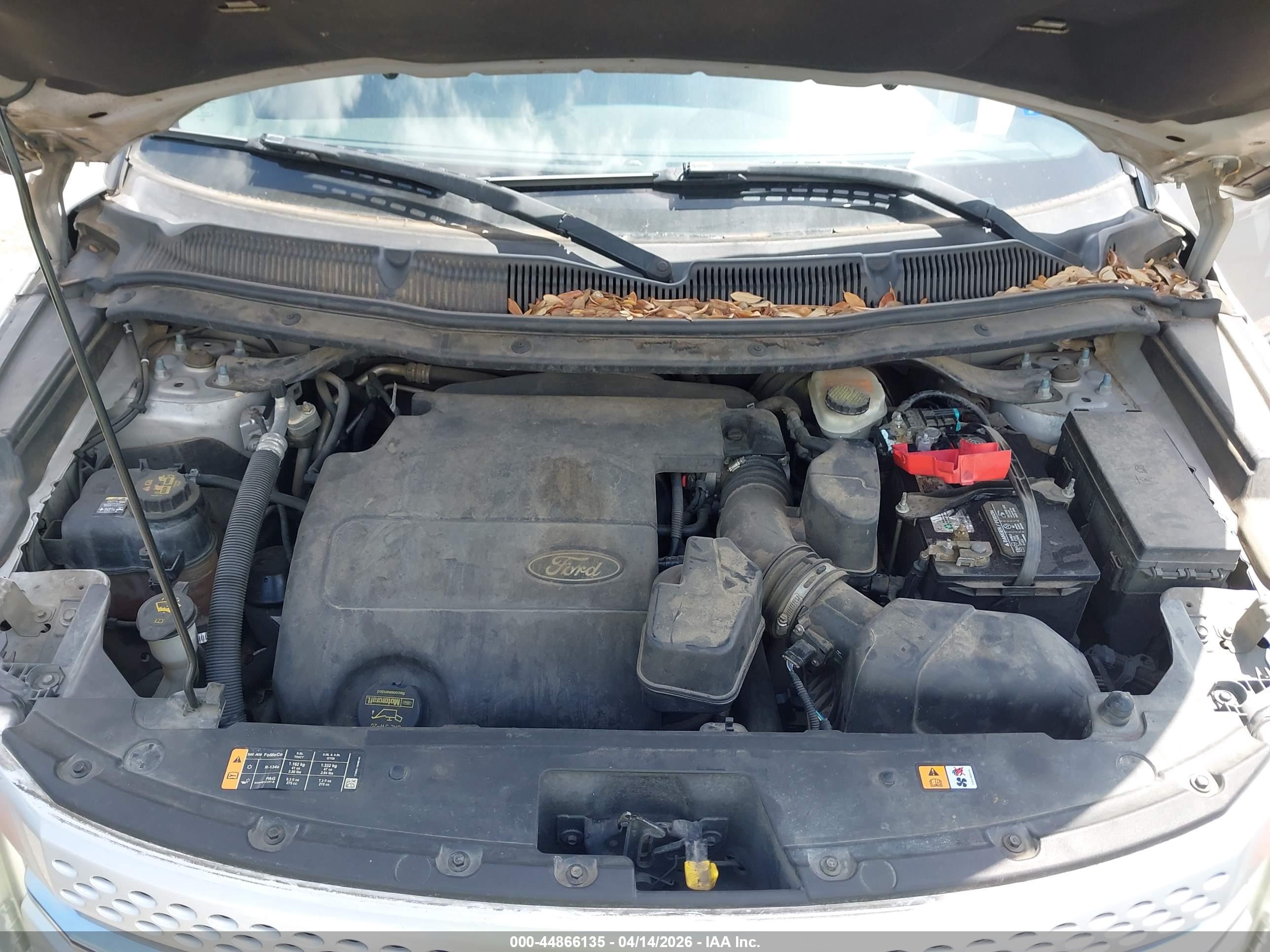 FORD EXPLORER image 10