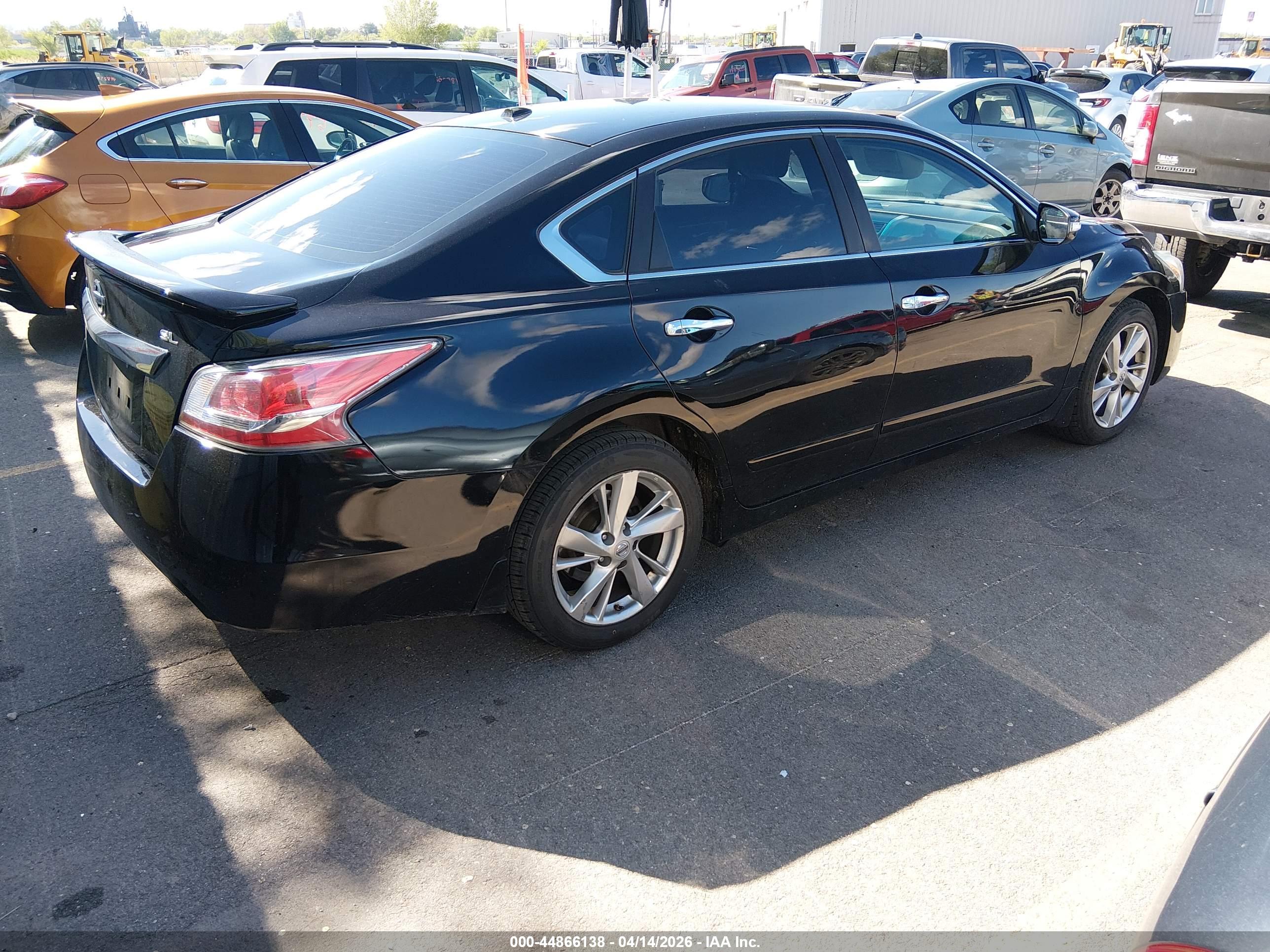 NISSAN ALTIMA image 4