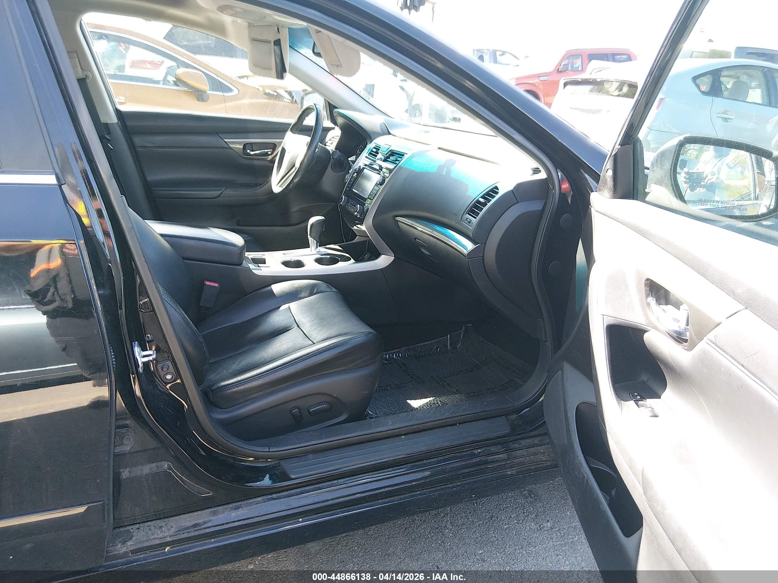 NISSAN ALTIMA image 5