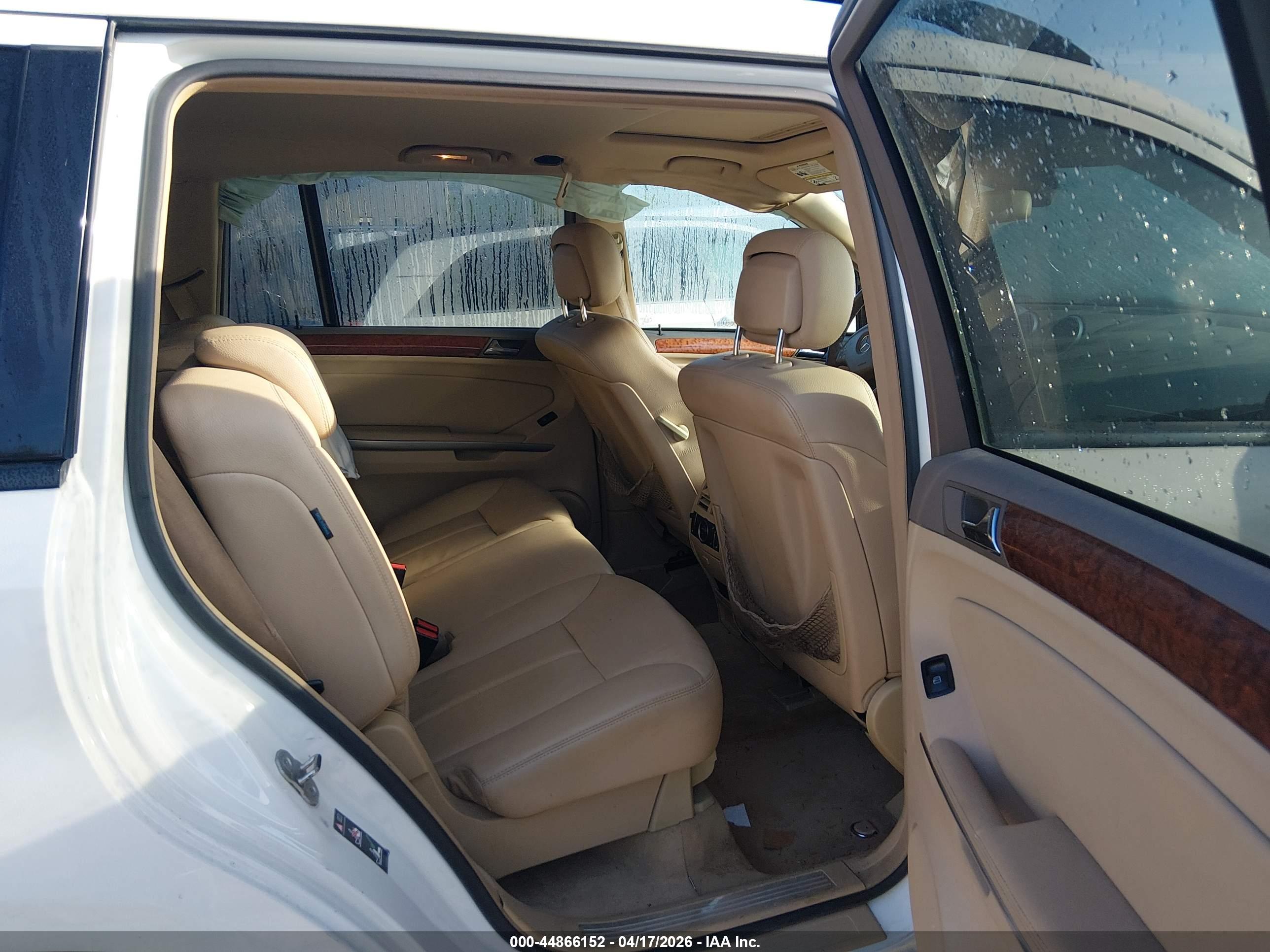 MERCEDES-BENZ GL image 8