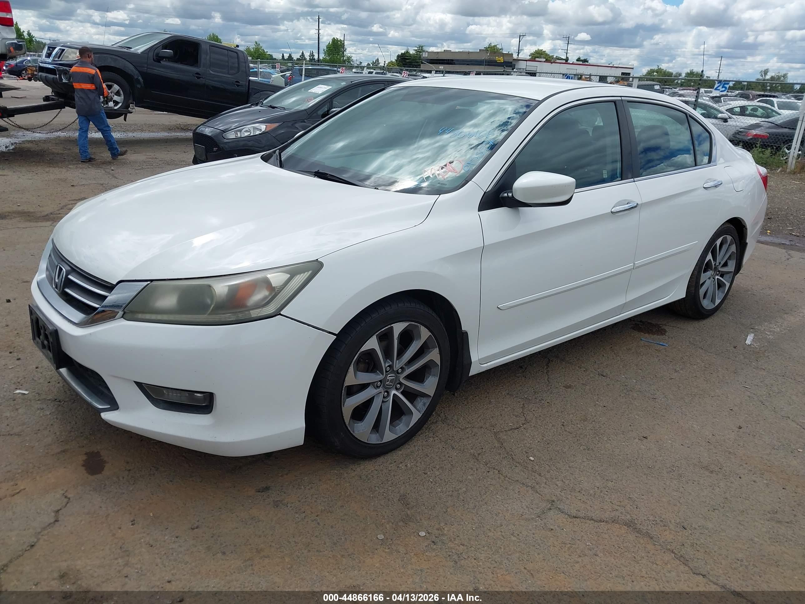 HONDA ACCORD image 2