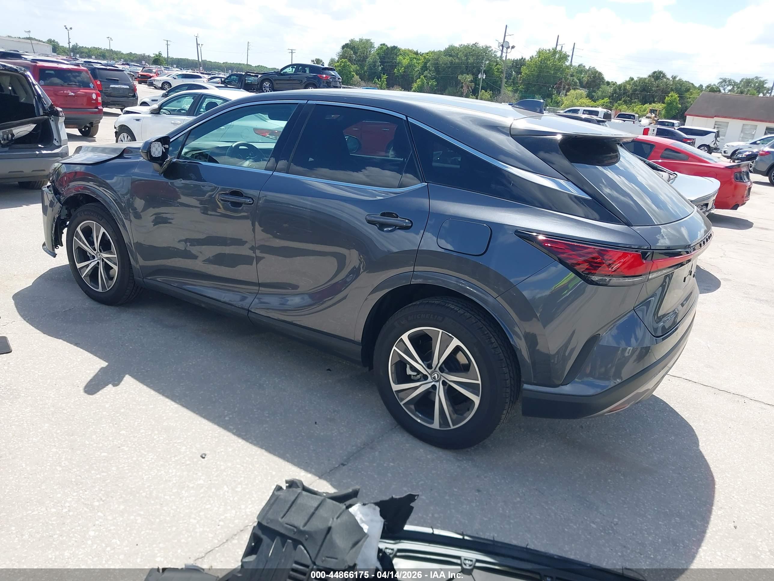 LEXUS RX image 3