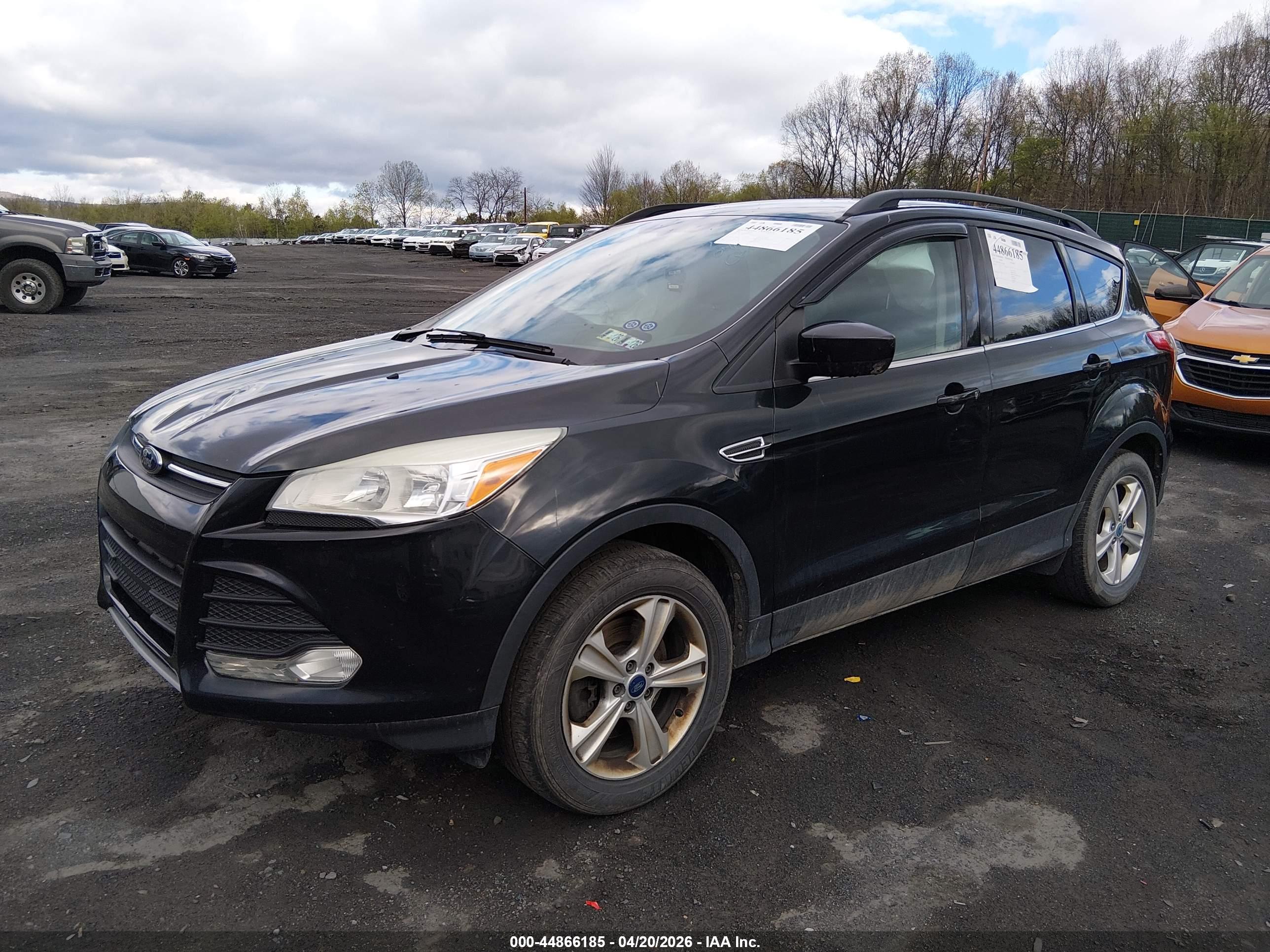 FORD ESCAPE image 2