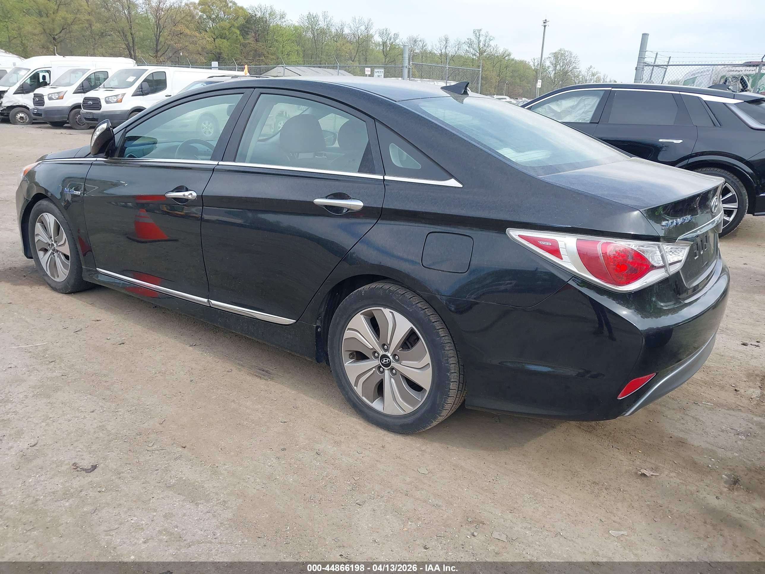 HYUNDAI SONATA image 3