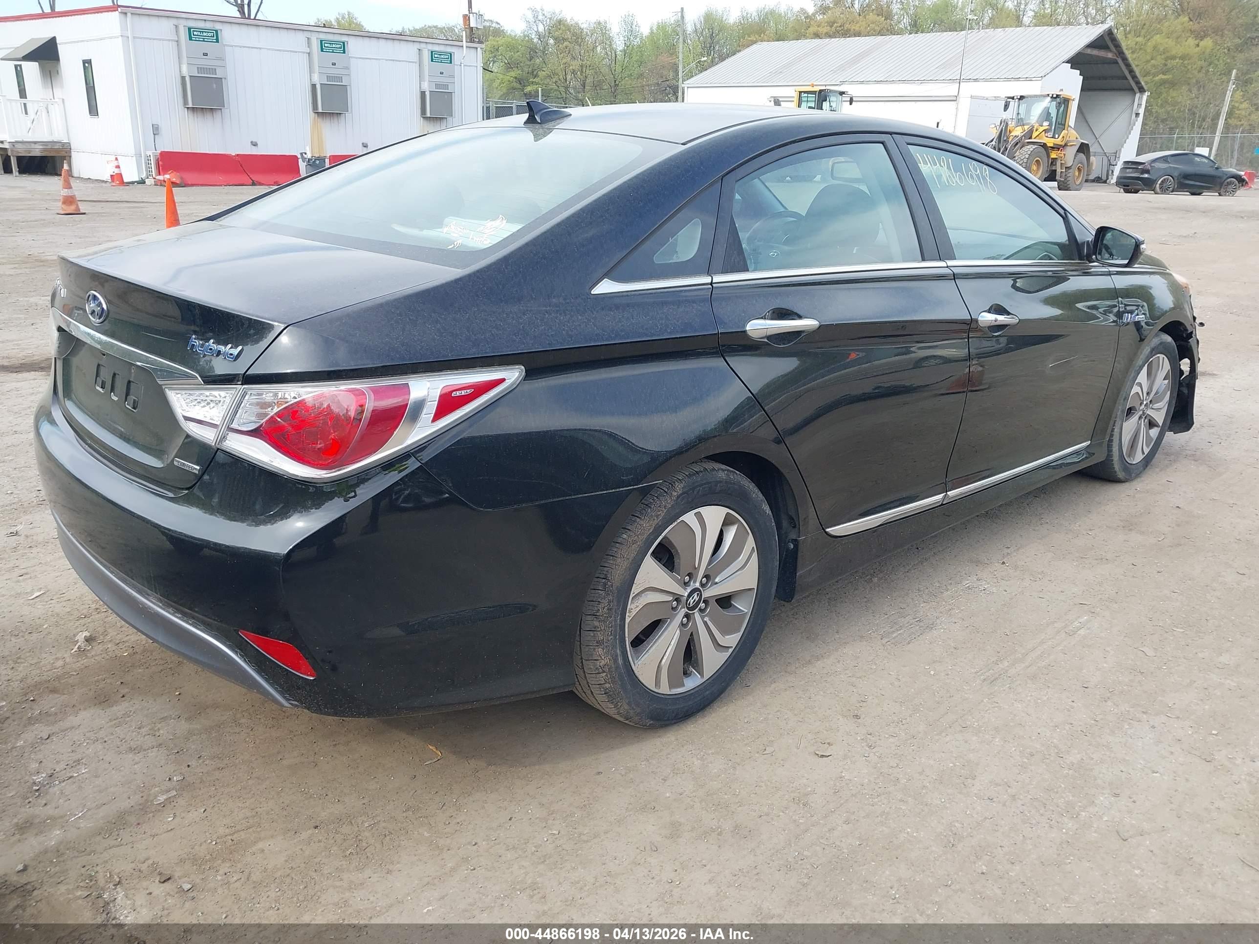 HYUNDAI SONATA image 4
