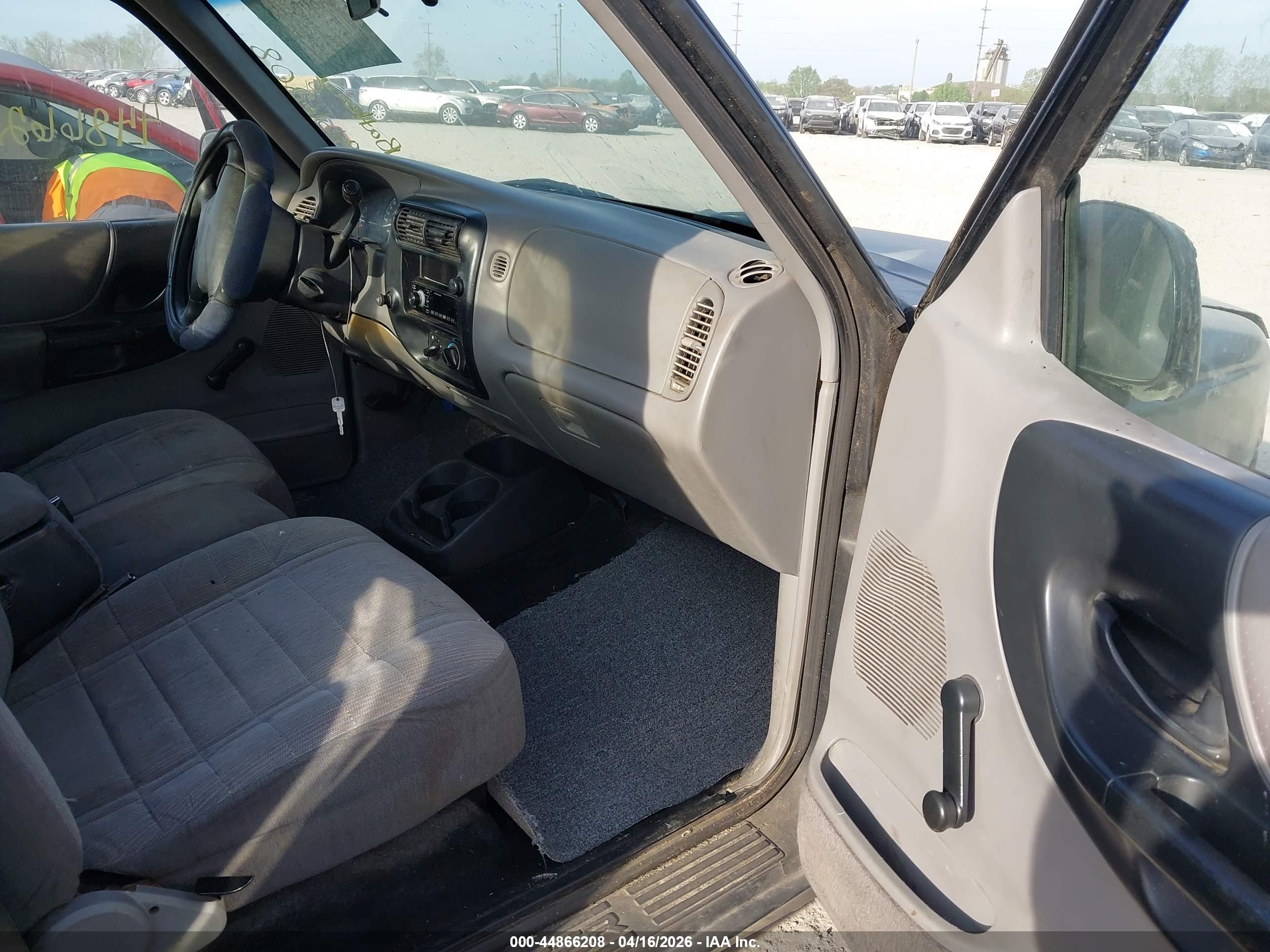 FORD RANGER image 5
