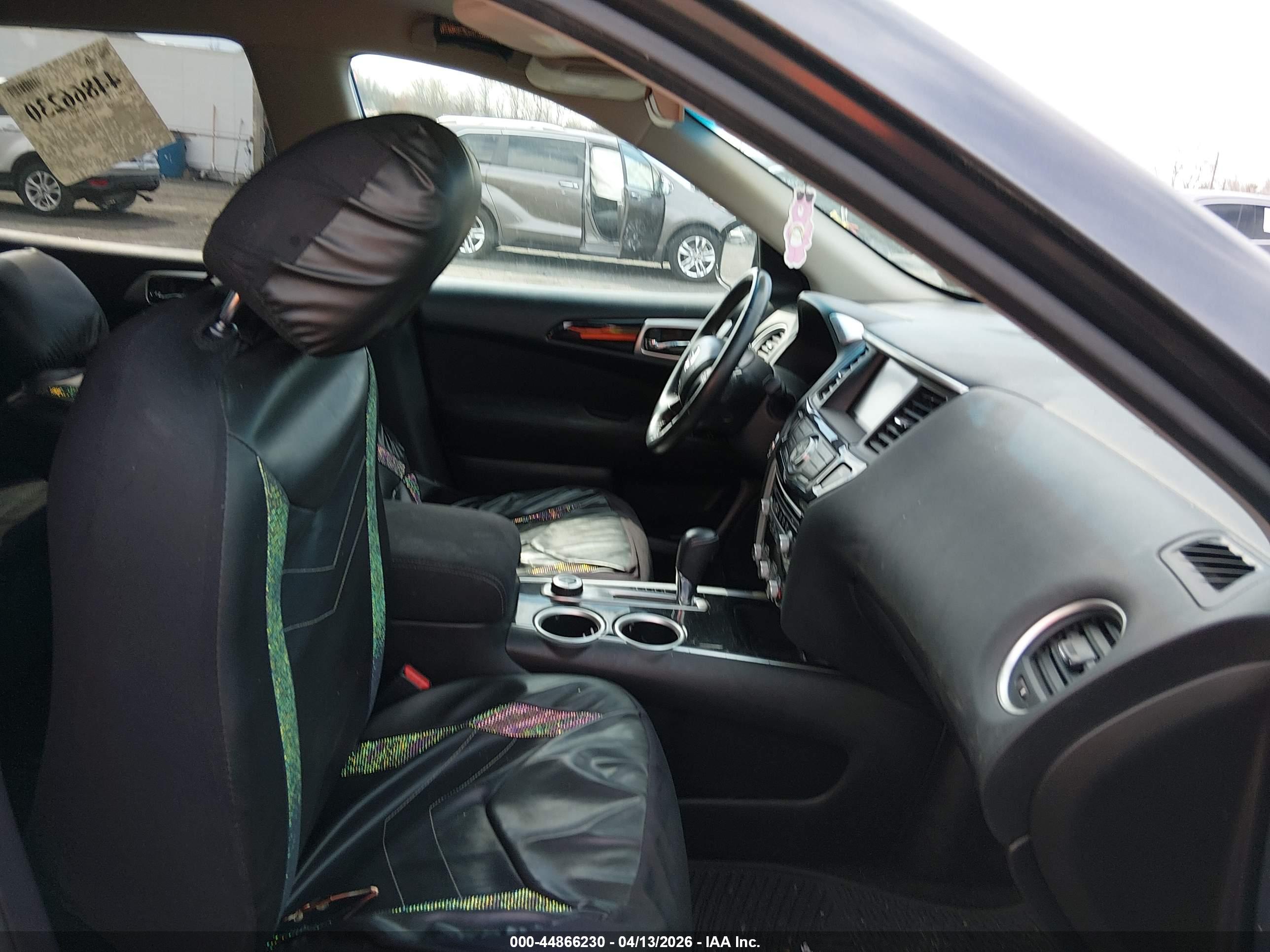 NISSAN PATHFINDER image 5
