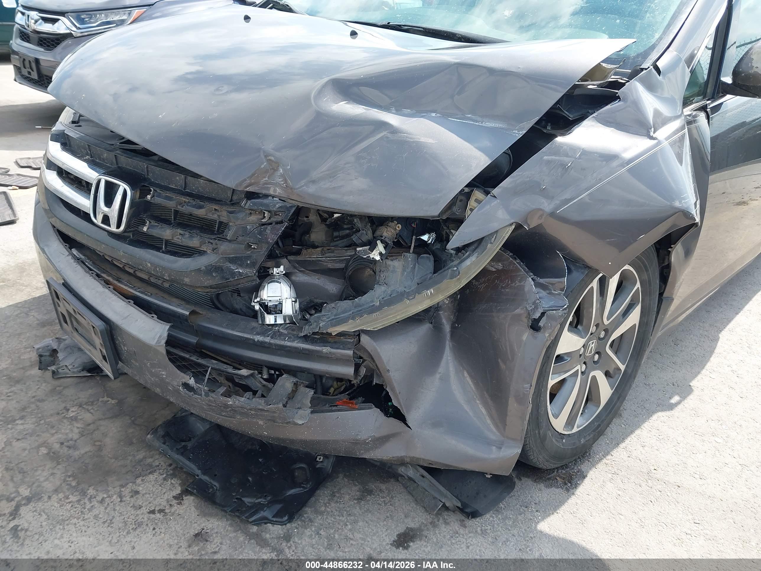 HONDA ODYSSEY image 6