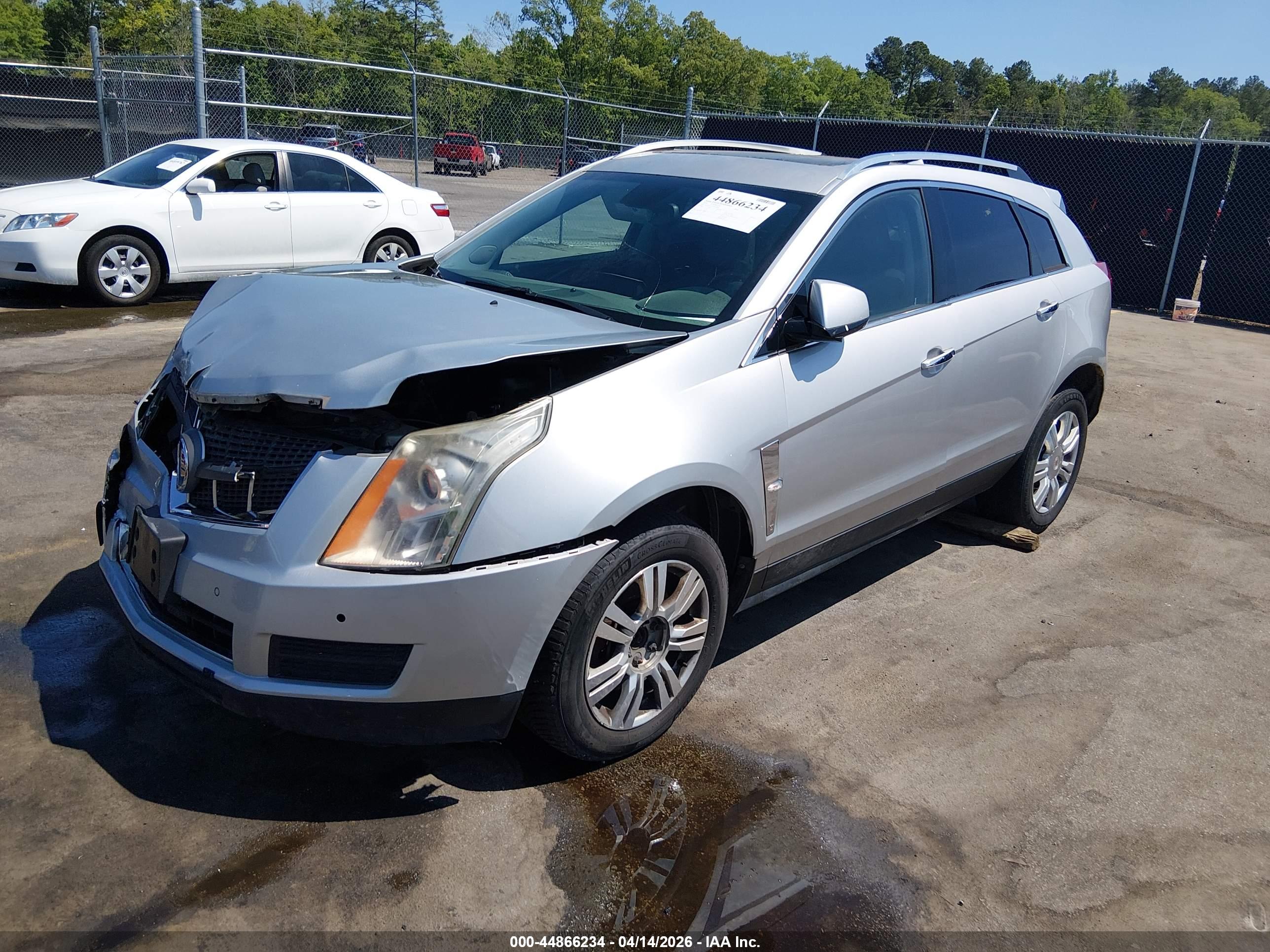 CADILLAC SRX image 2