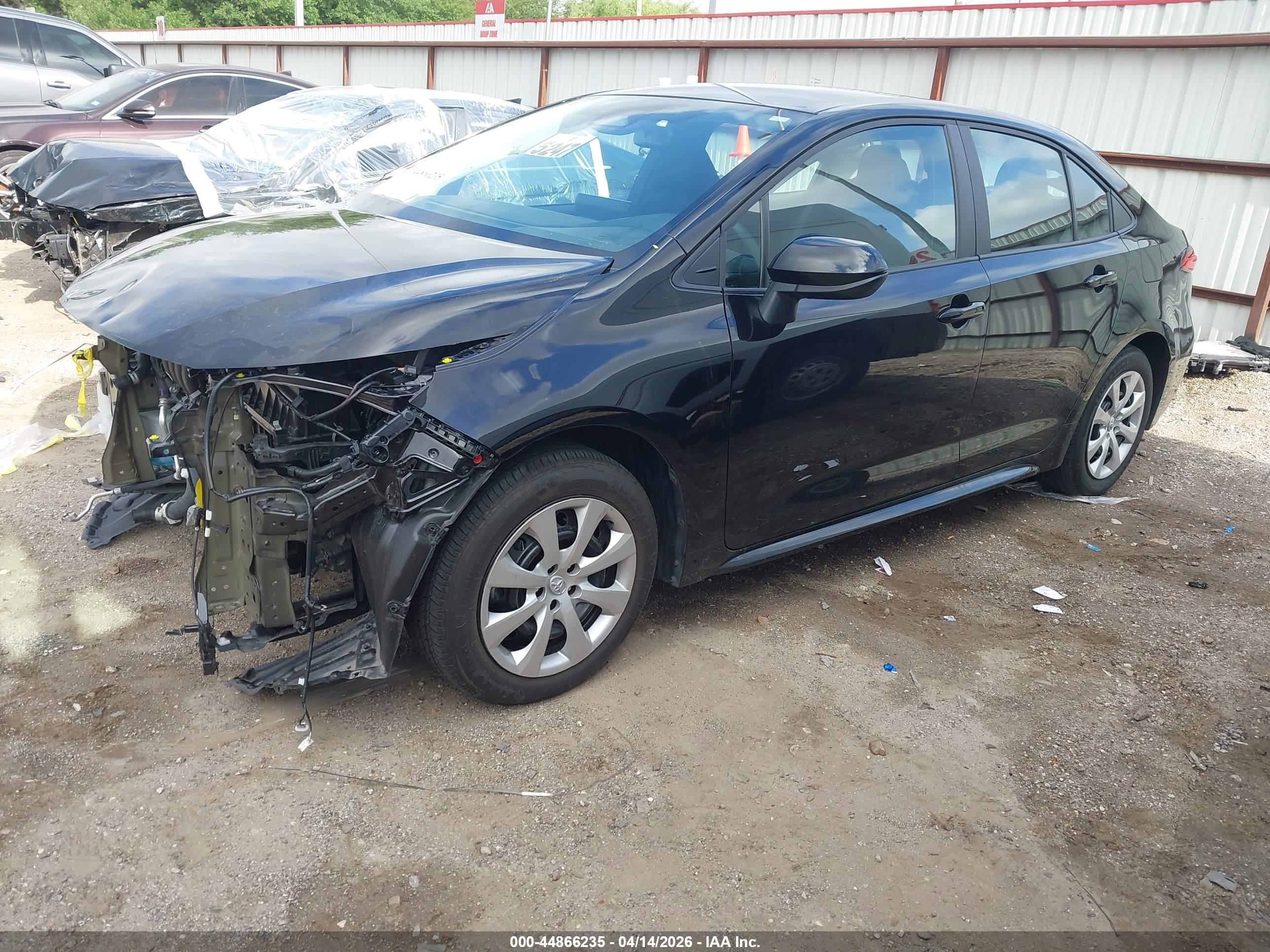 TOYOTA COROLLA image 2