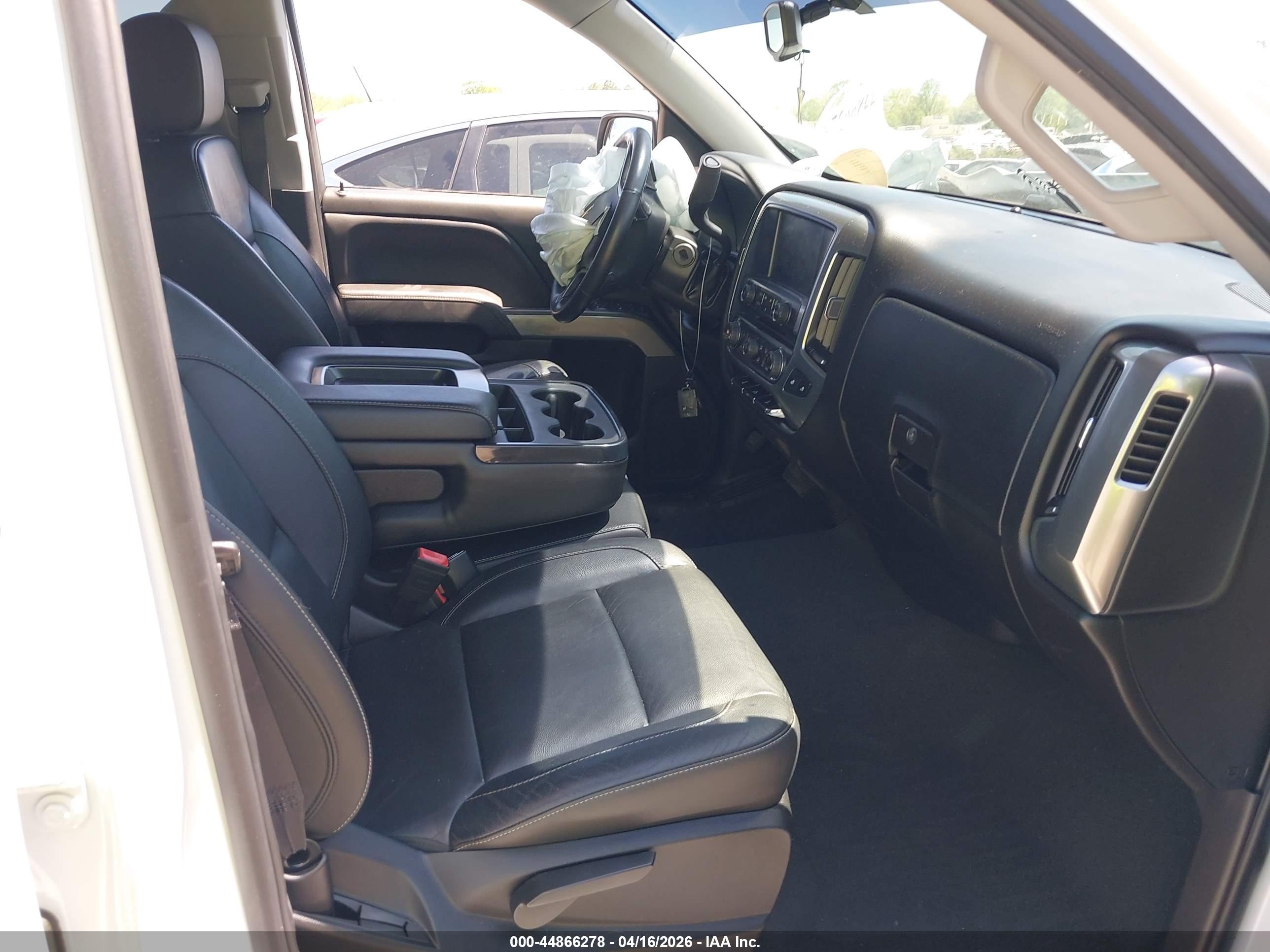 CHEVROLET SILVERADO image 5