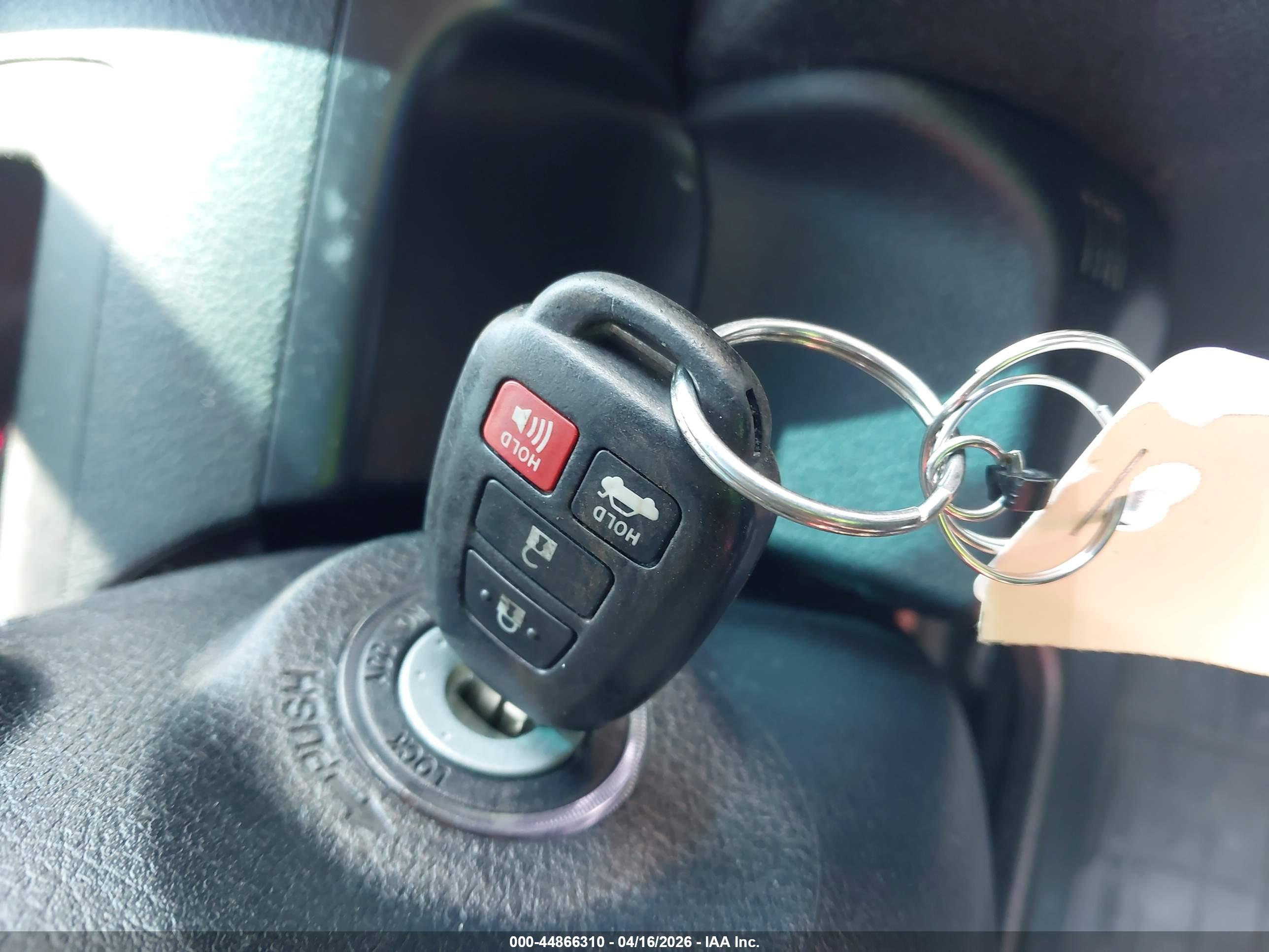 TOYOTA CAMRY image 11
