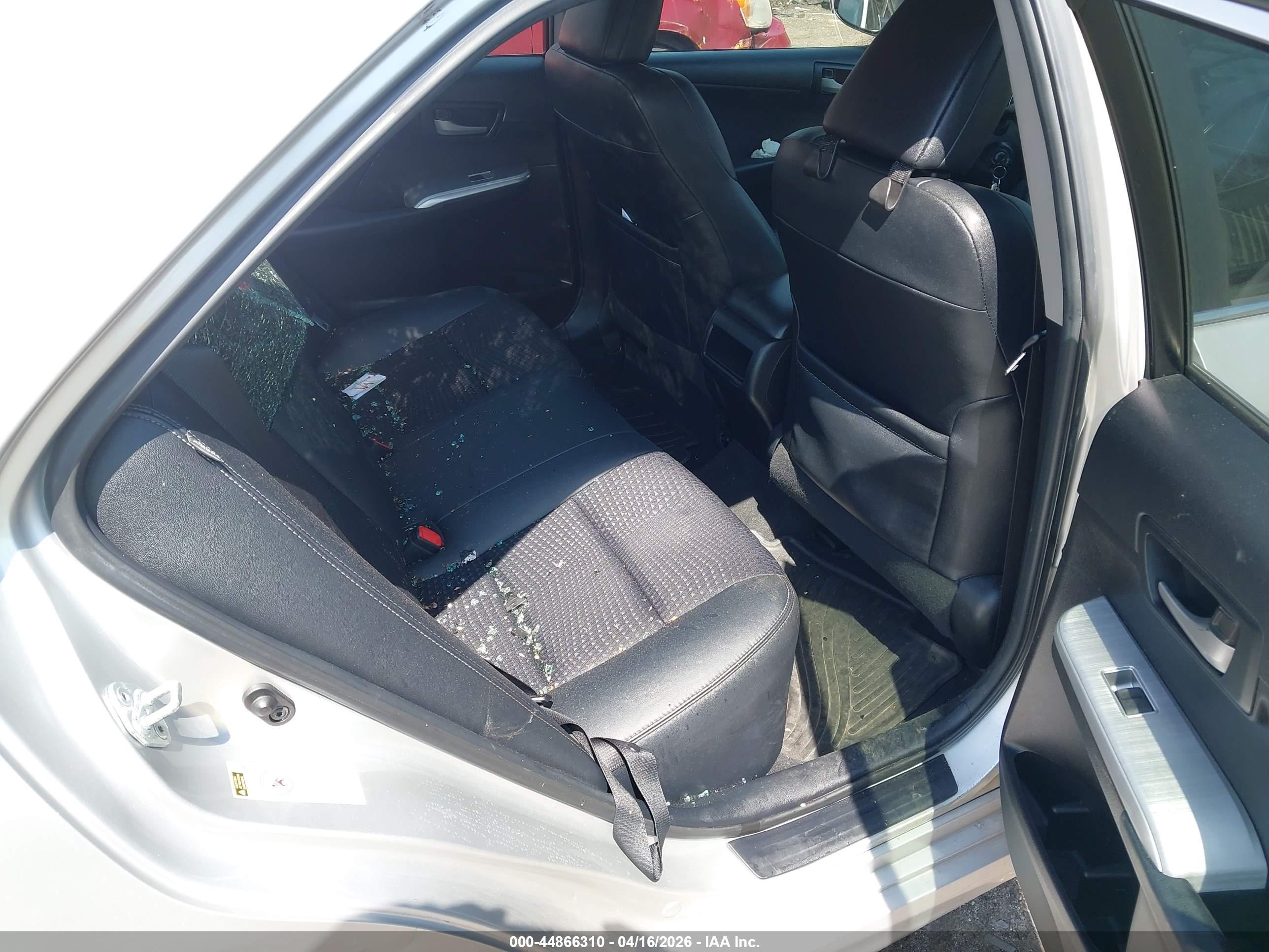 TOYOTA CAMRY image 8