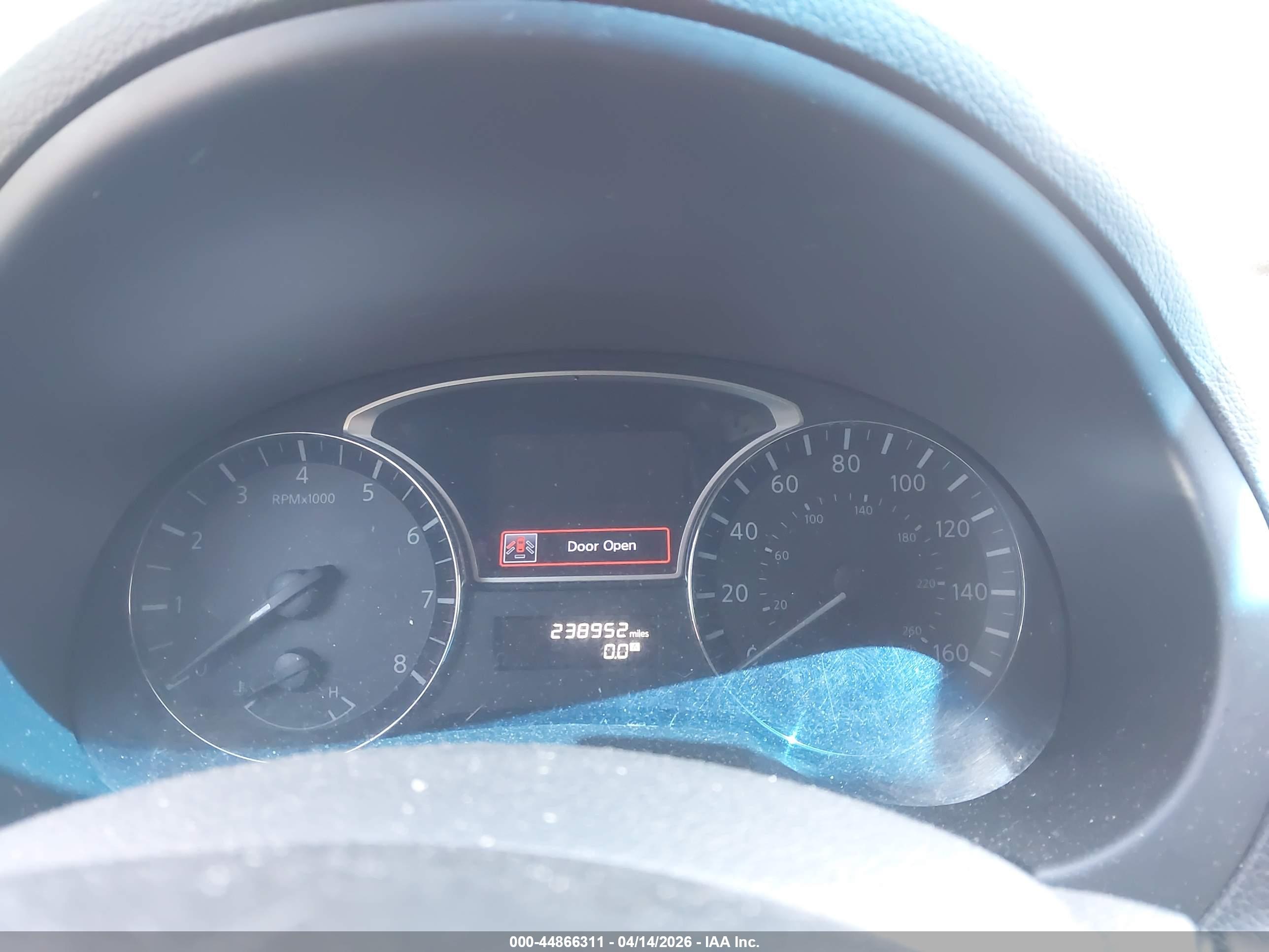 NISSAN ALTIMA image 7