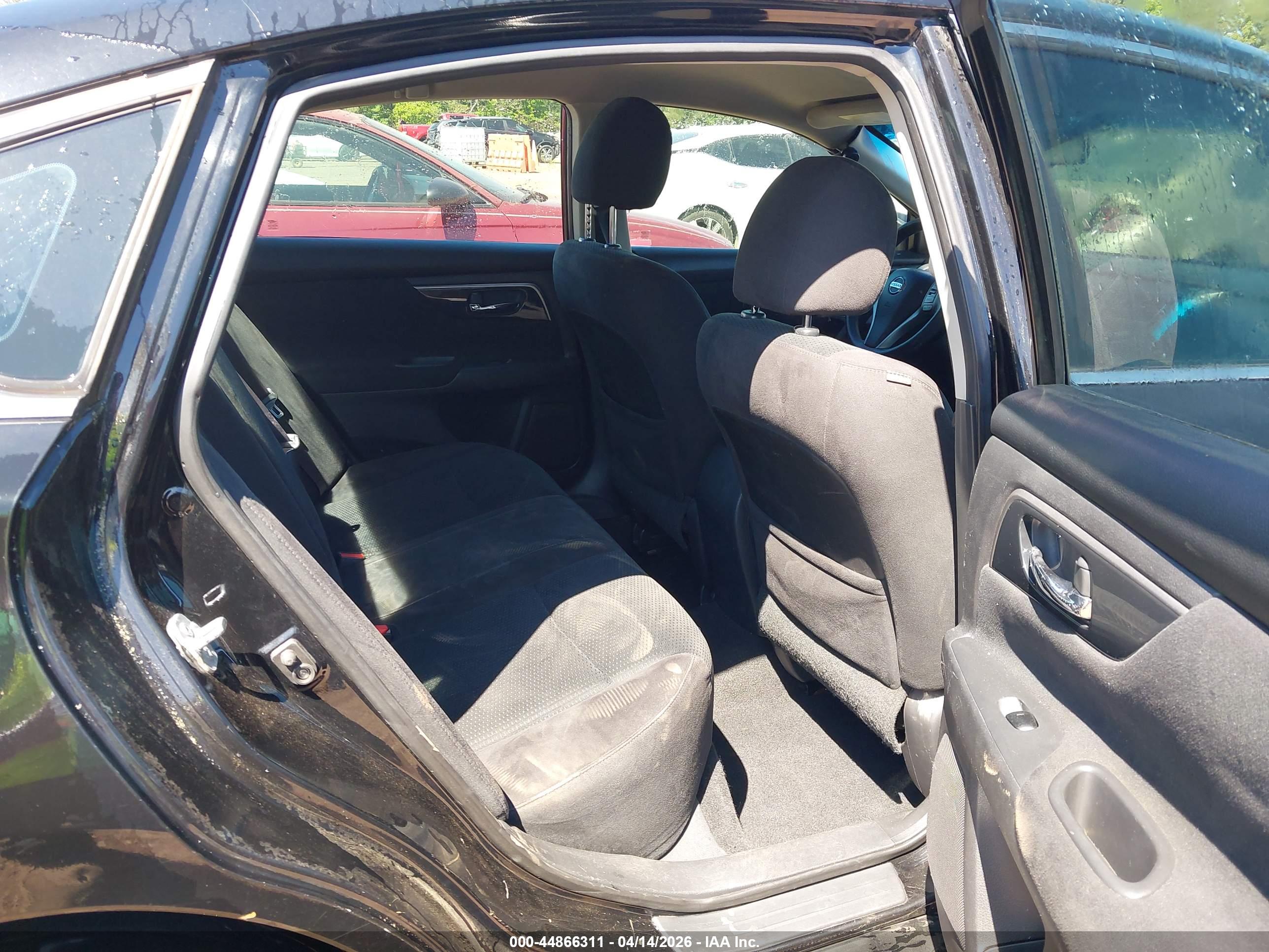 NISSAN ALTIMA image 8