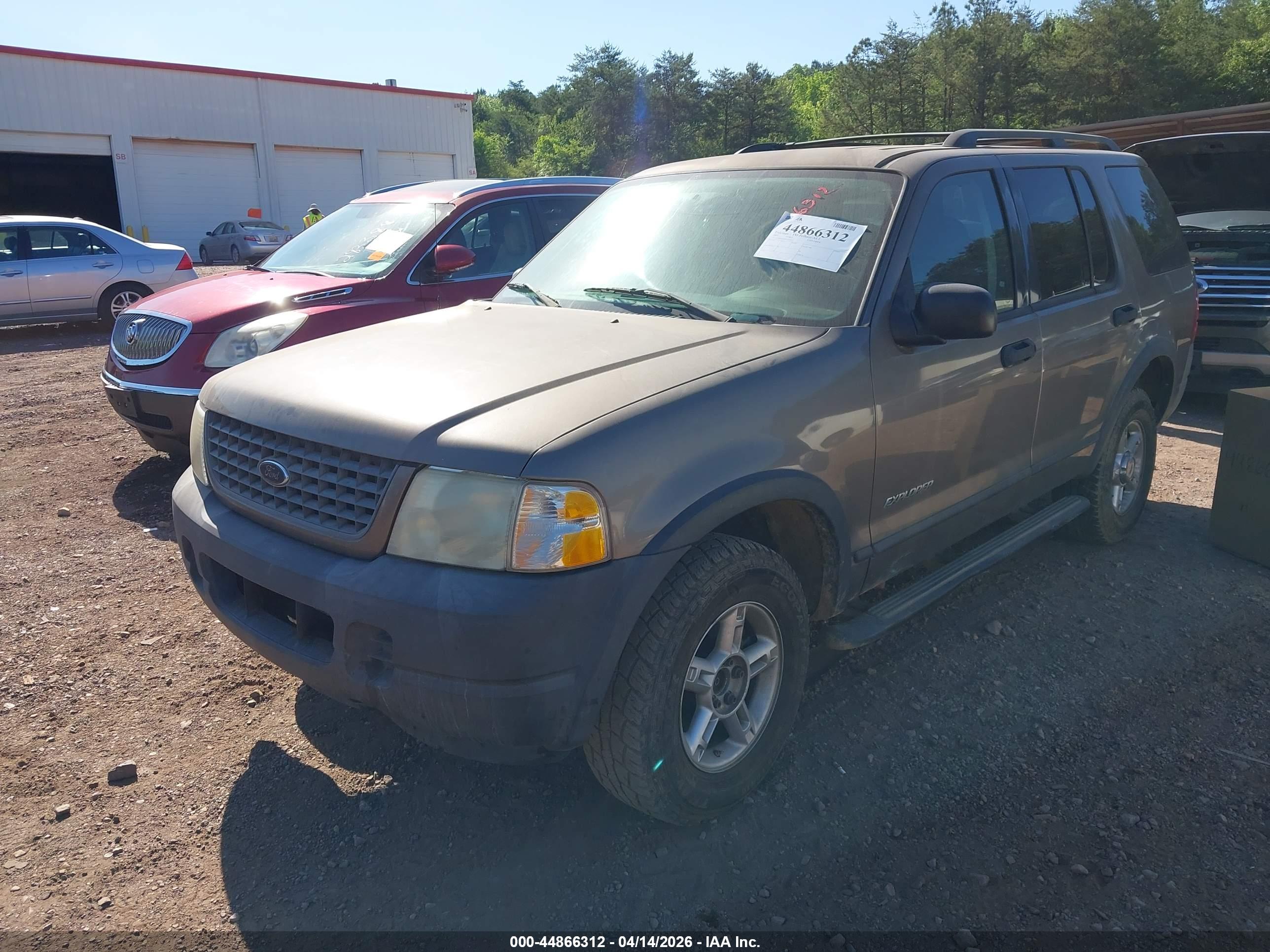 FORD EXPLORER image 2