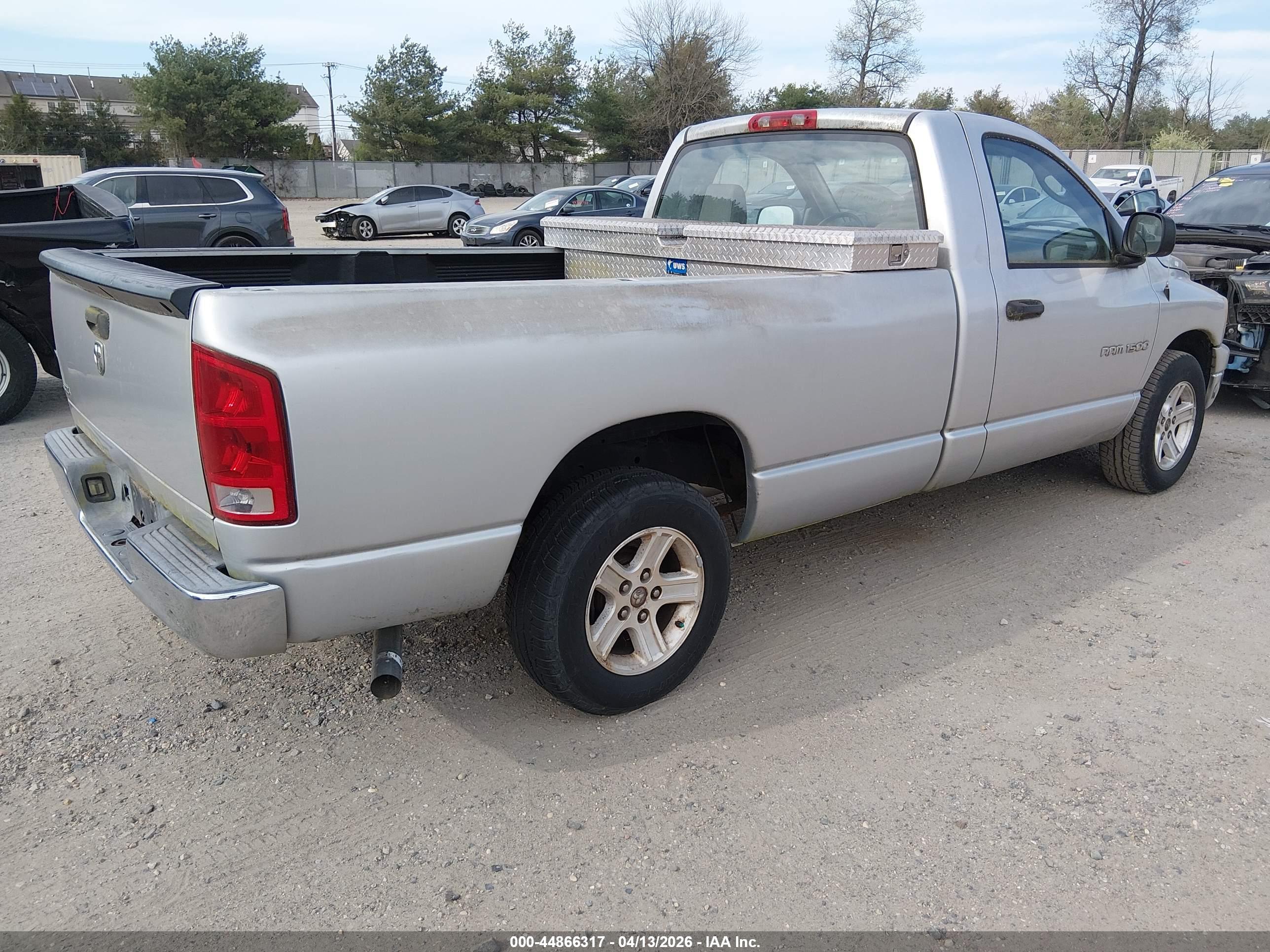 DODGE RAM image 4