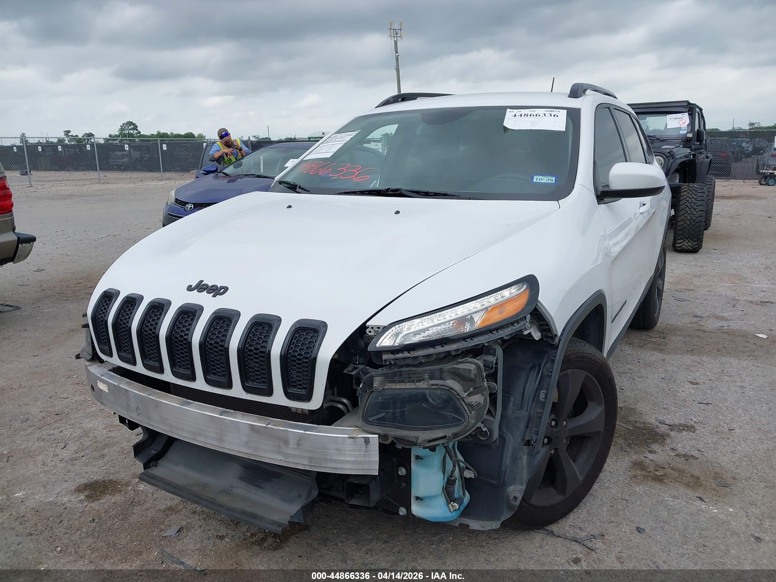 JEEP CHEROKEE image 2