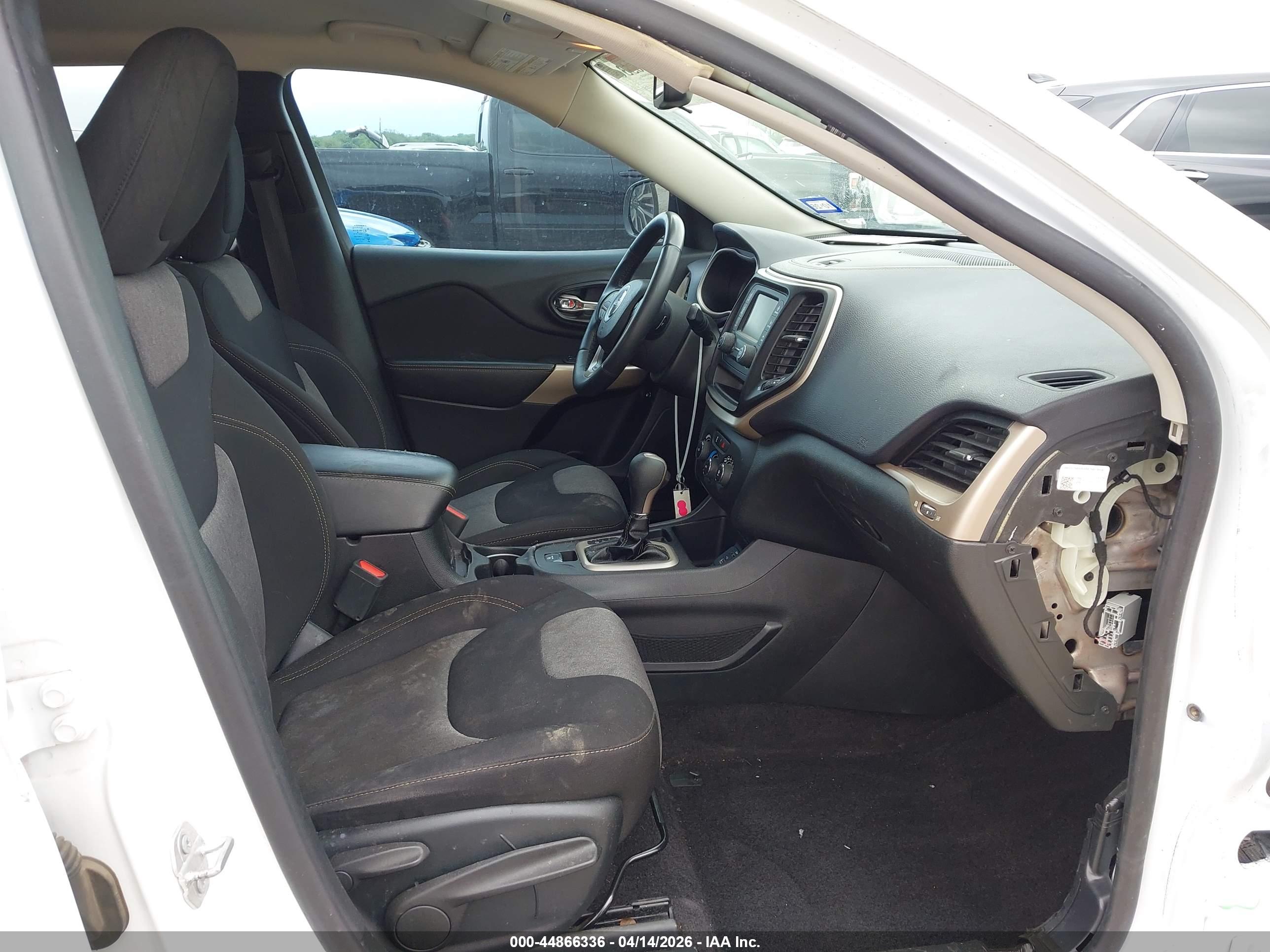 JEEP CHEROKEE image 5