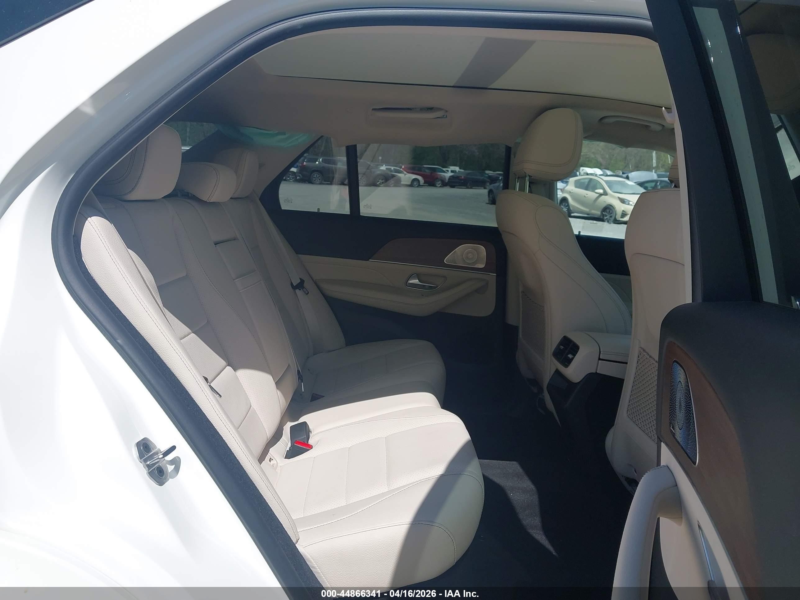 MERCEDES-BENZ GLE image 8