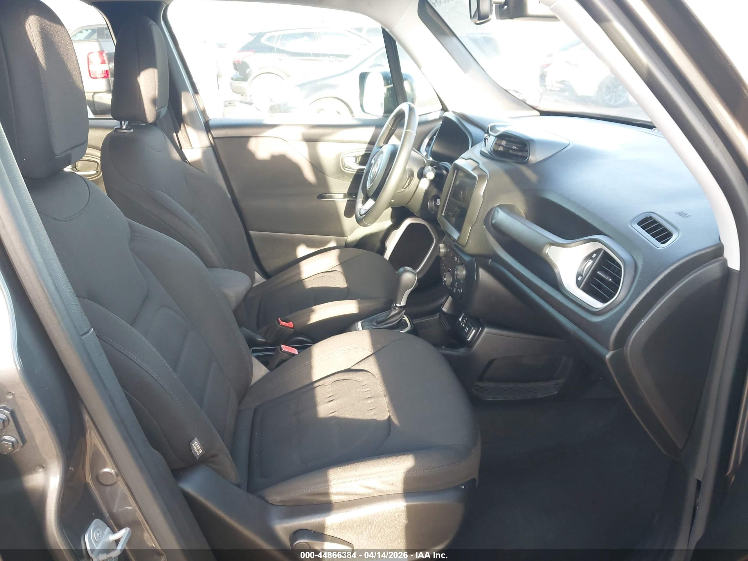 JEEP RENEGADE image 5