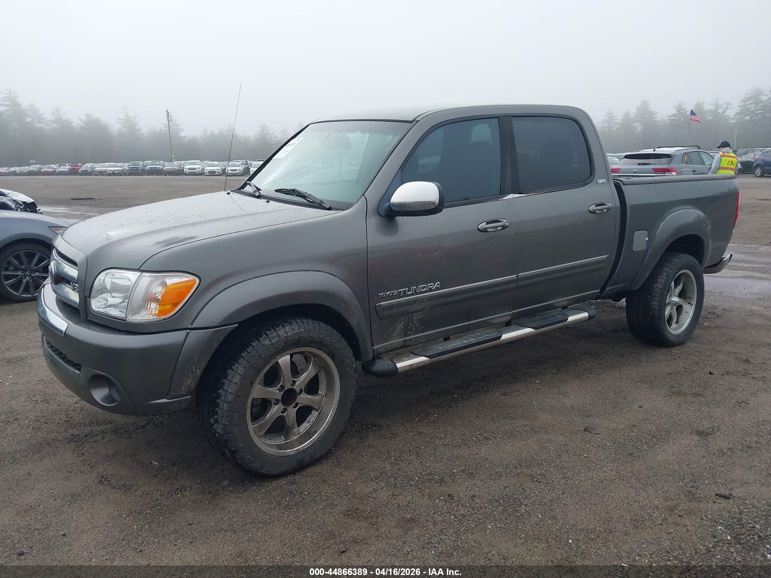 TOYOTA TUNDRA image 2