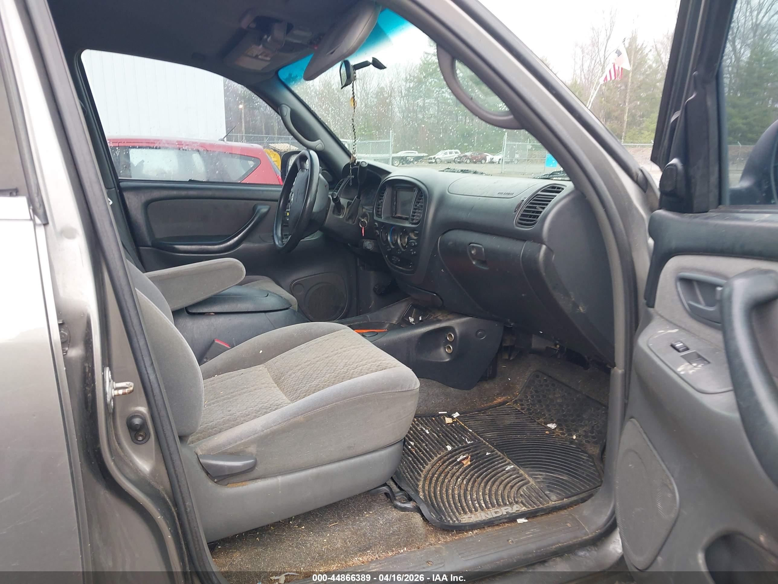 TOYOTA TUNDRA image 5