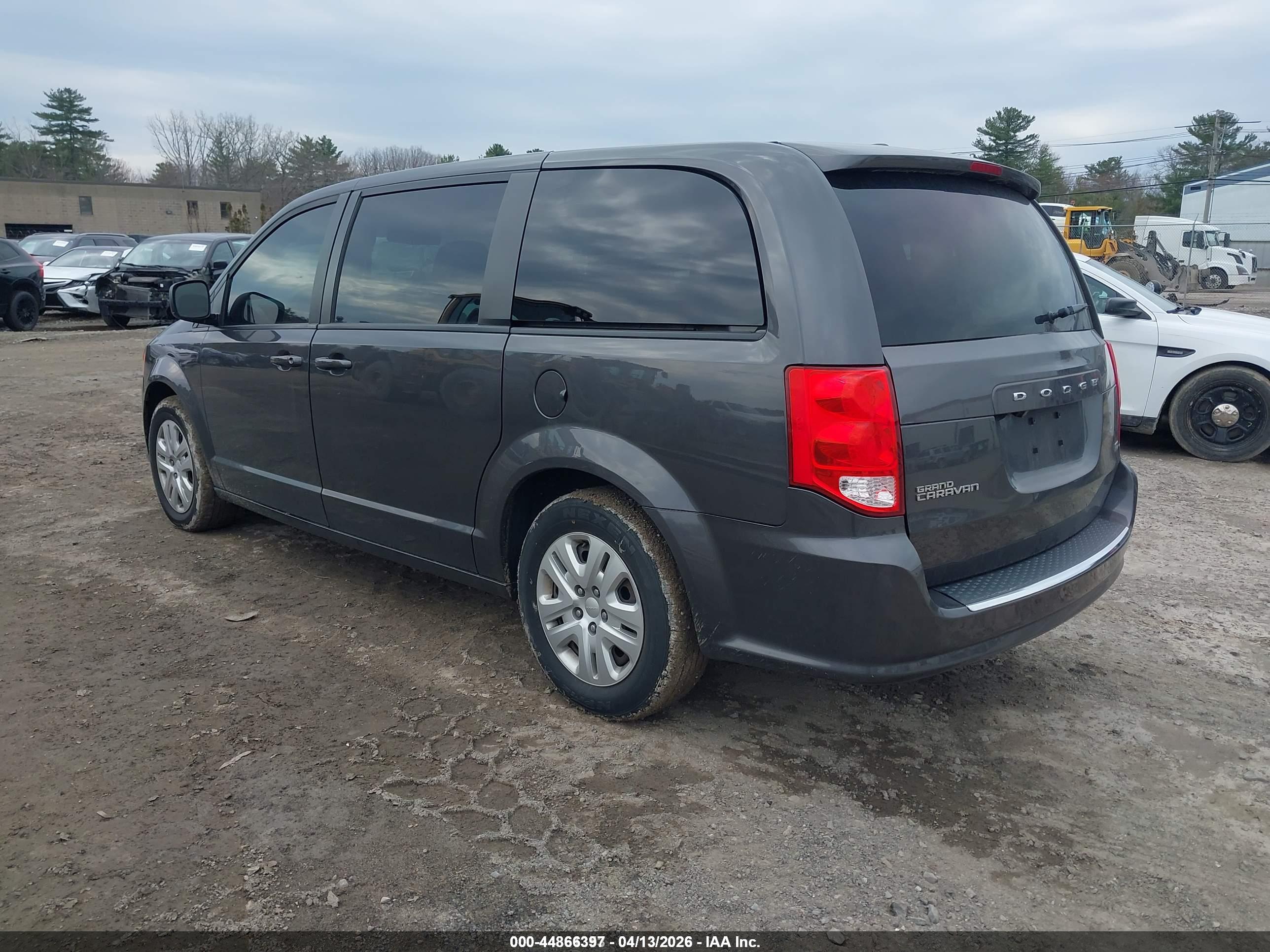 DODGE GRAND image 3