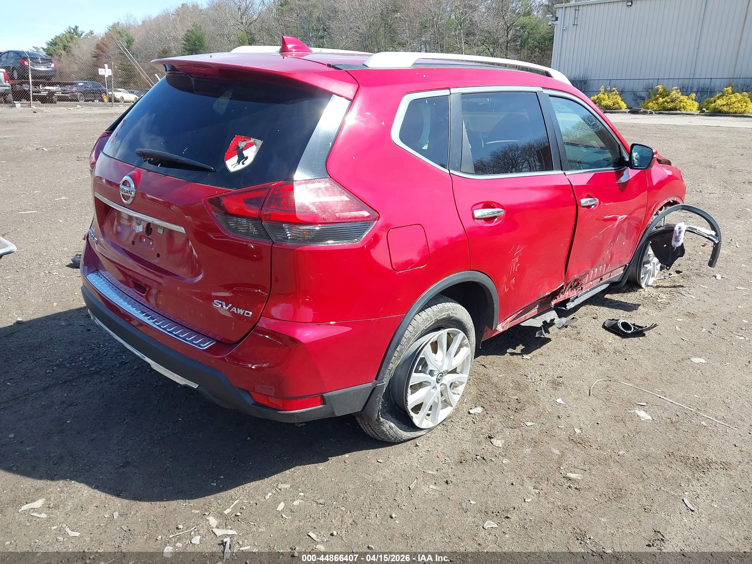 NISSAN ROGUE image 4
