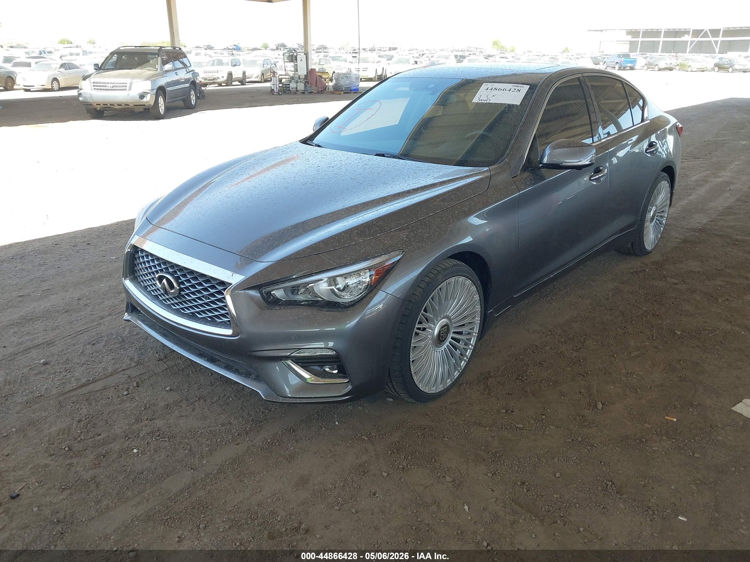 INFINITI Q50 image 2