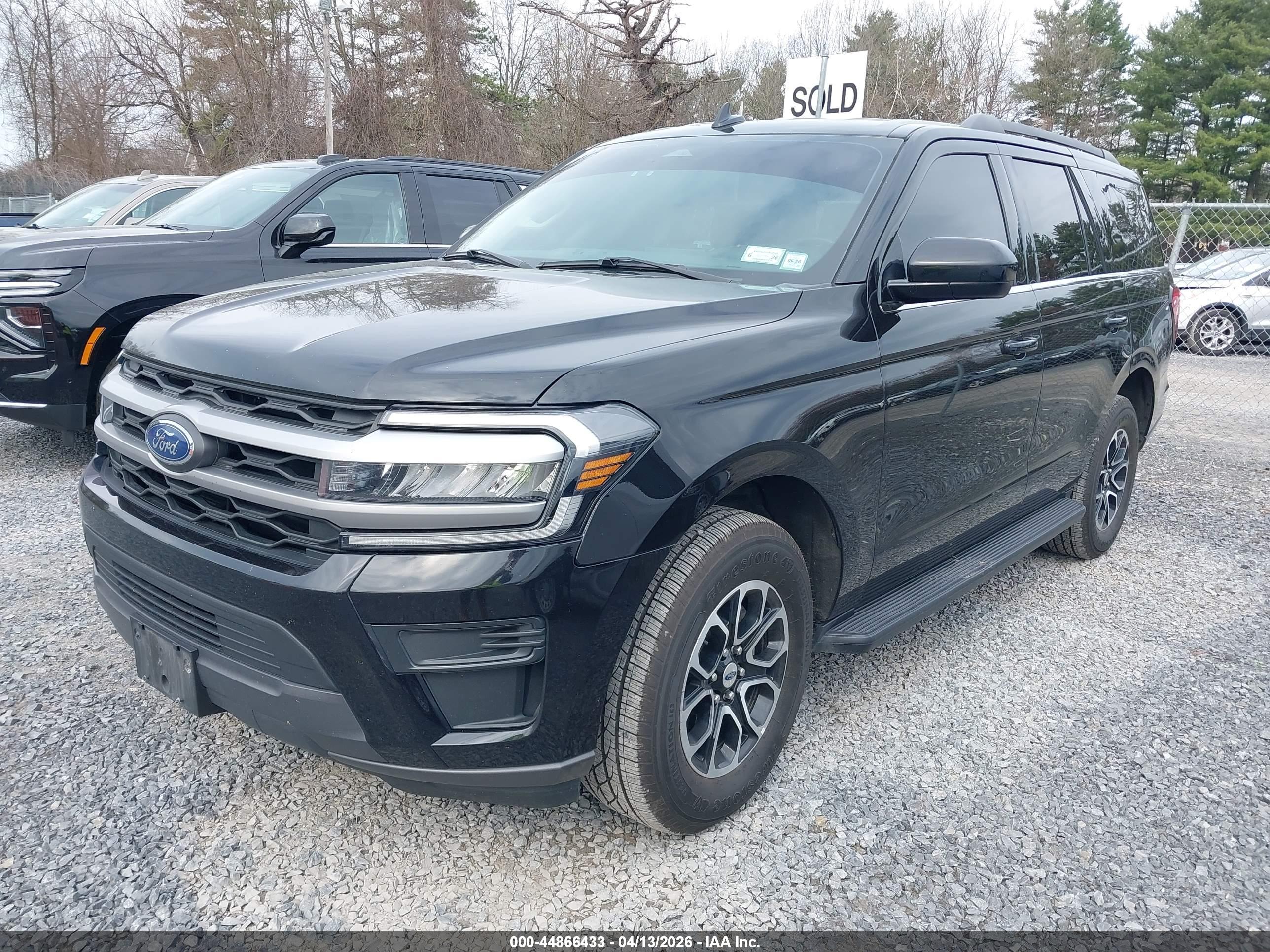 FORD EXPEDITION image 2