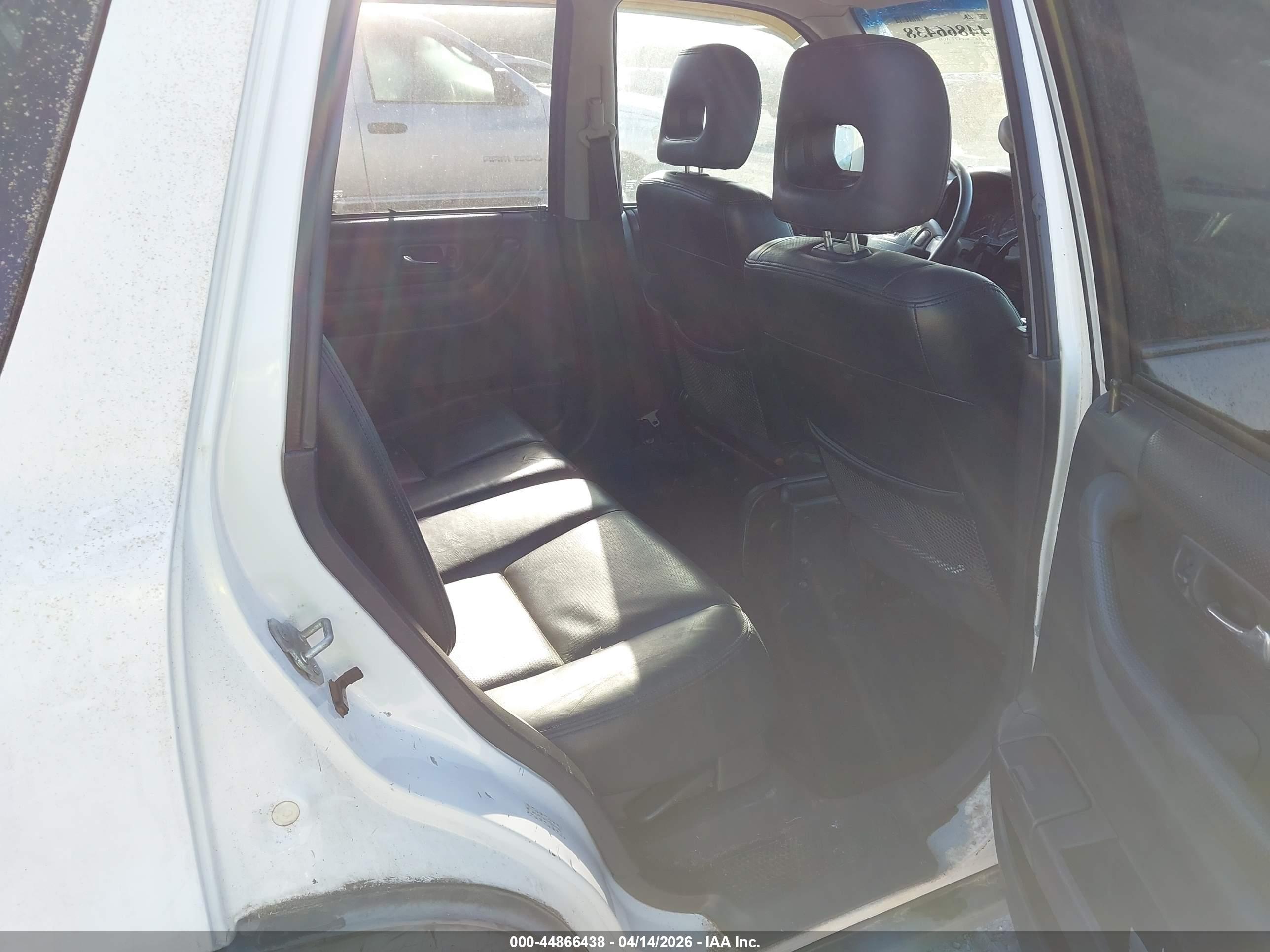 HONDA CR-V image 8