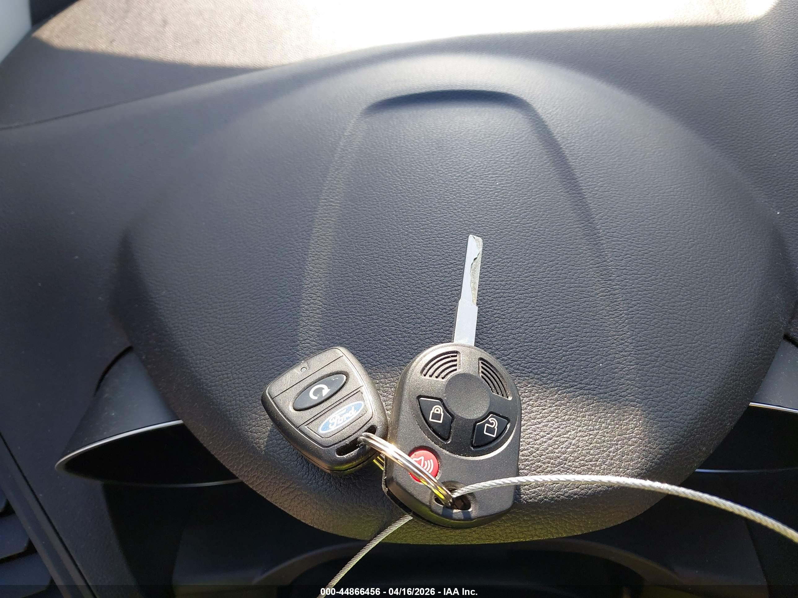 FORD ESCAPE image 11