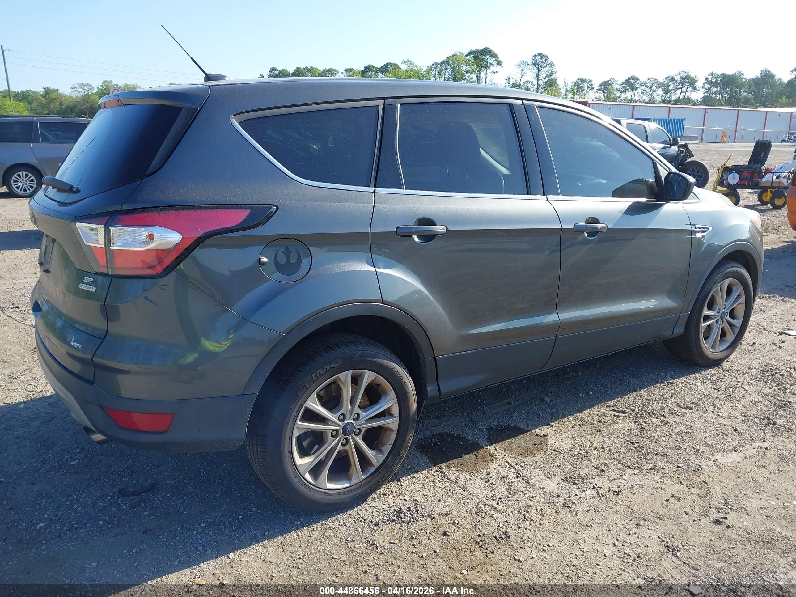 FORD ESCAPE image 4