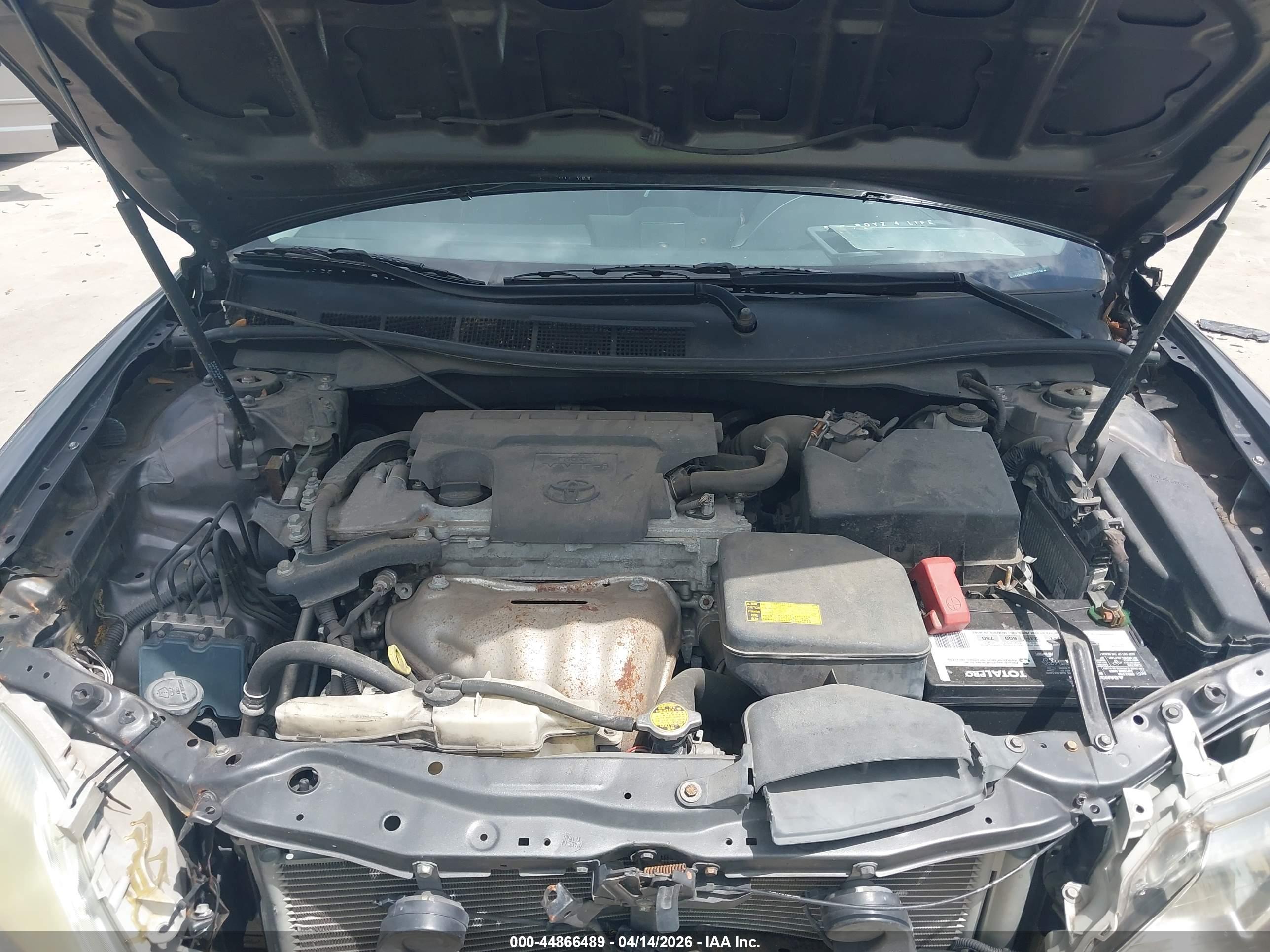 TOYOTA CAMRY image 10
