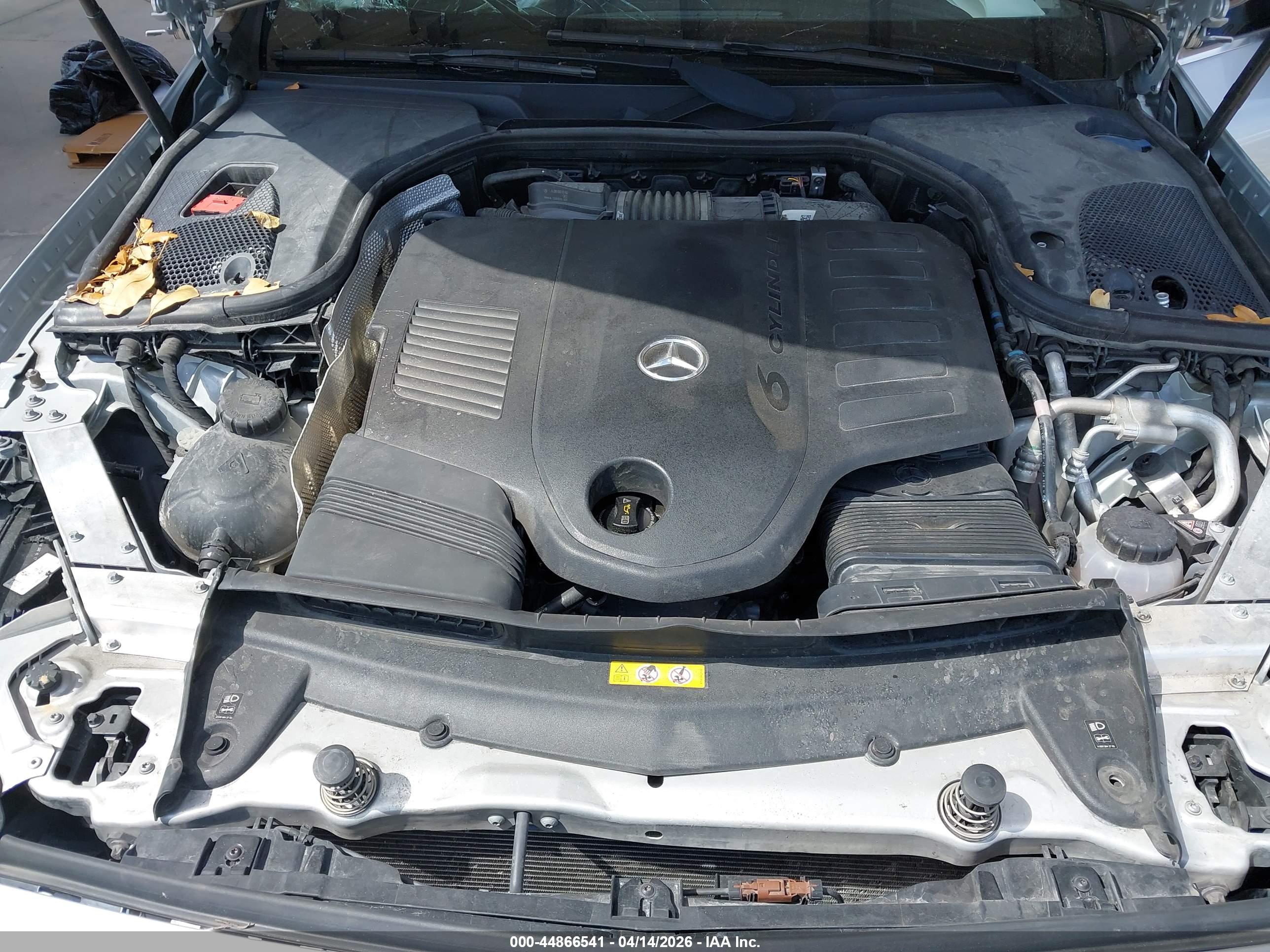 MERCEDES-BENZ CLS image 10