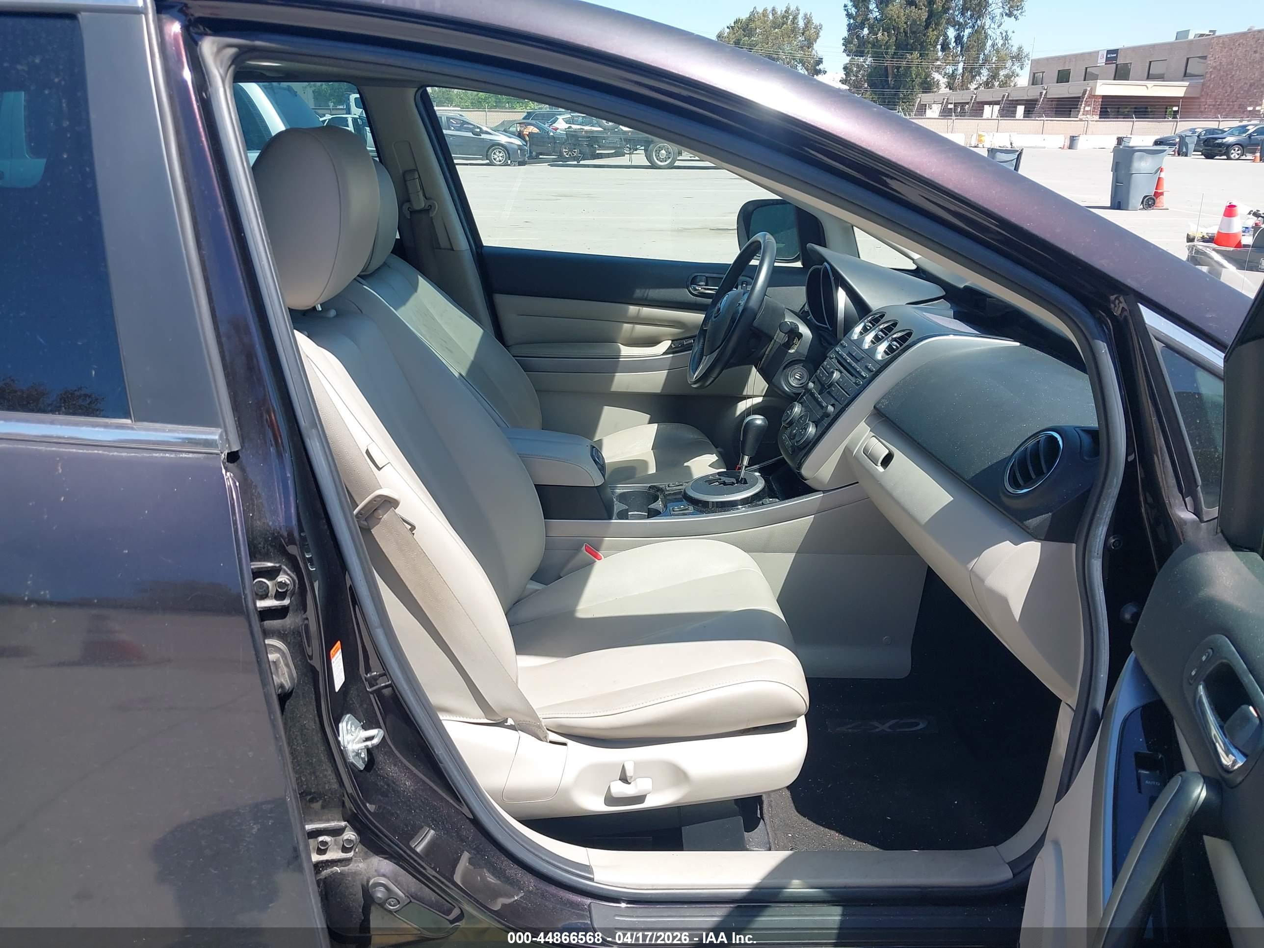 MAZDA CX-7 image 5
