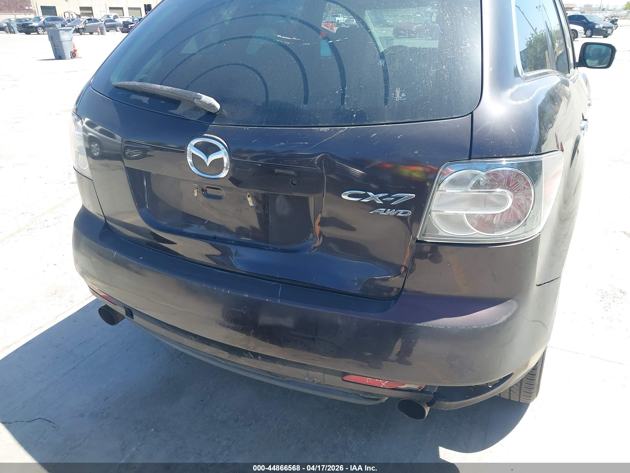 MAZDA CX-7 image 6