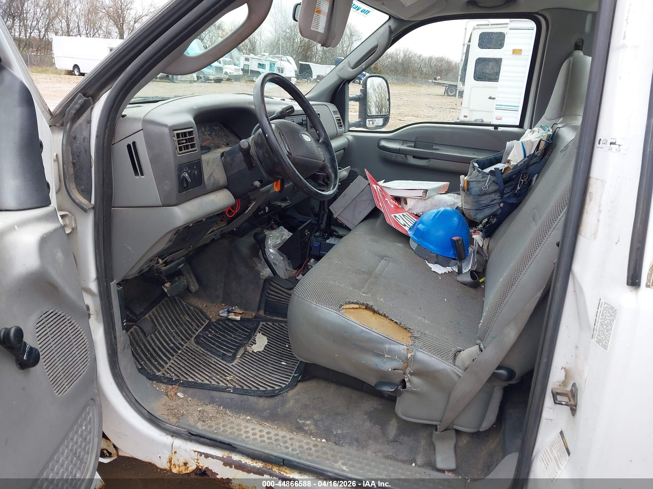 FORD F-350 image 8