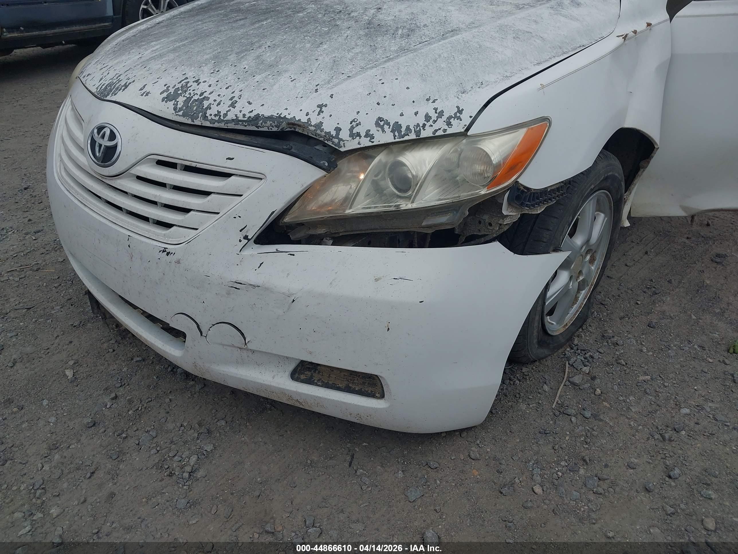 TOYOTA CAMRY image 6